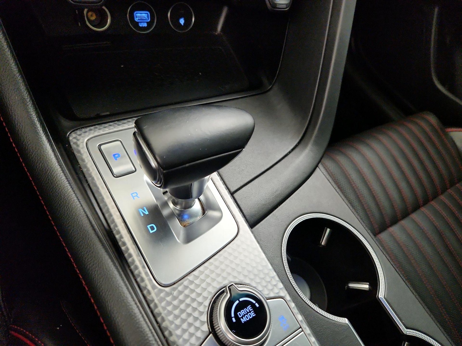 2023 GENESIS G70 Standard - Photo 19