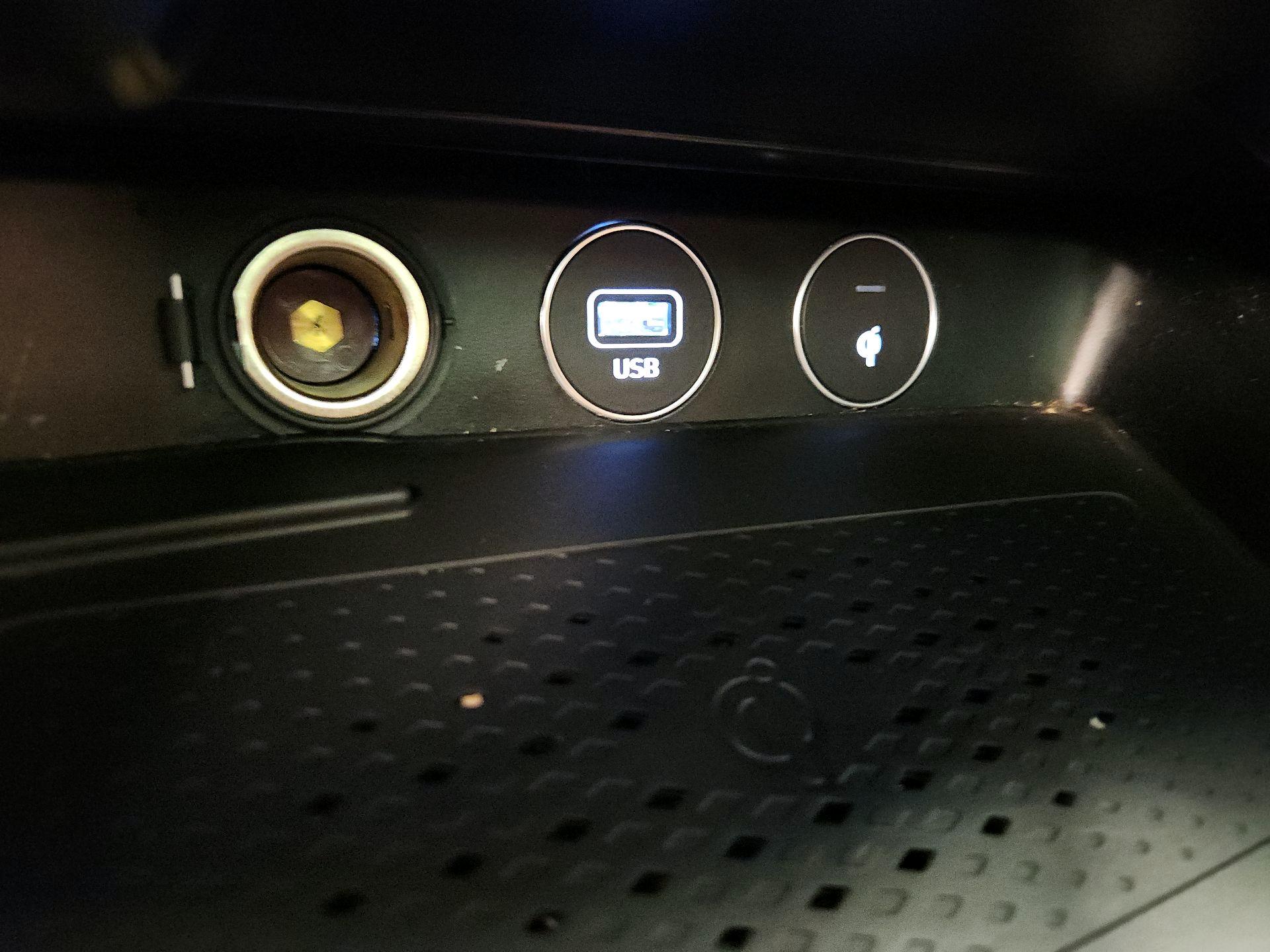 Thumbnail: 2023 Genesis G70 - 19