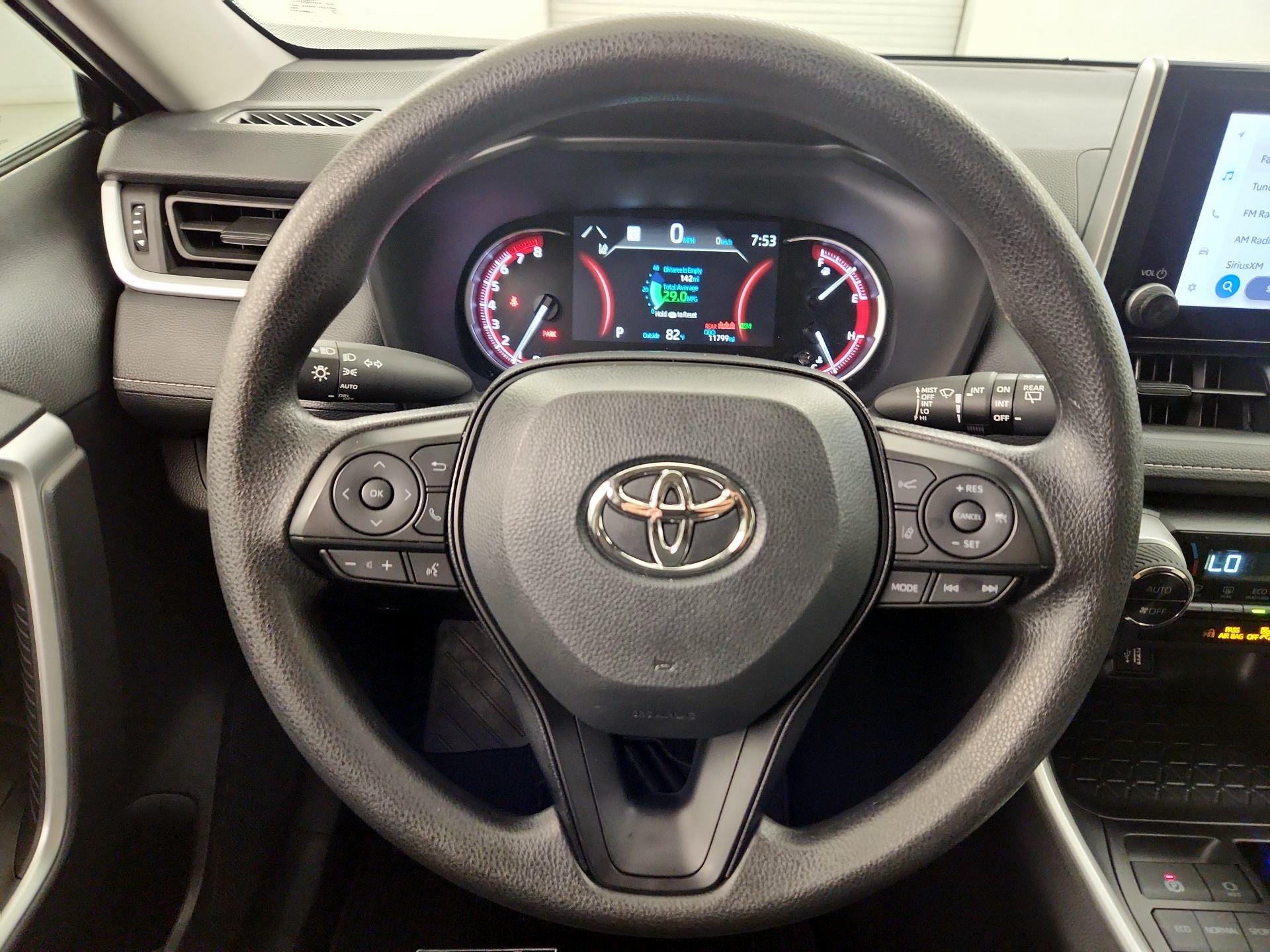 Thumbnail: 2025 Toyota RAV4 - 10
