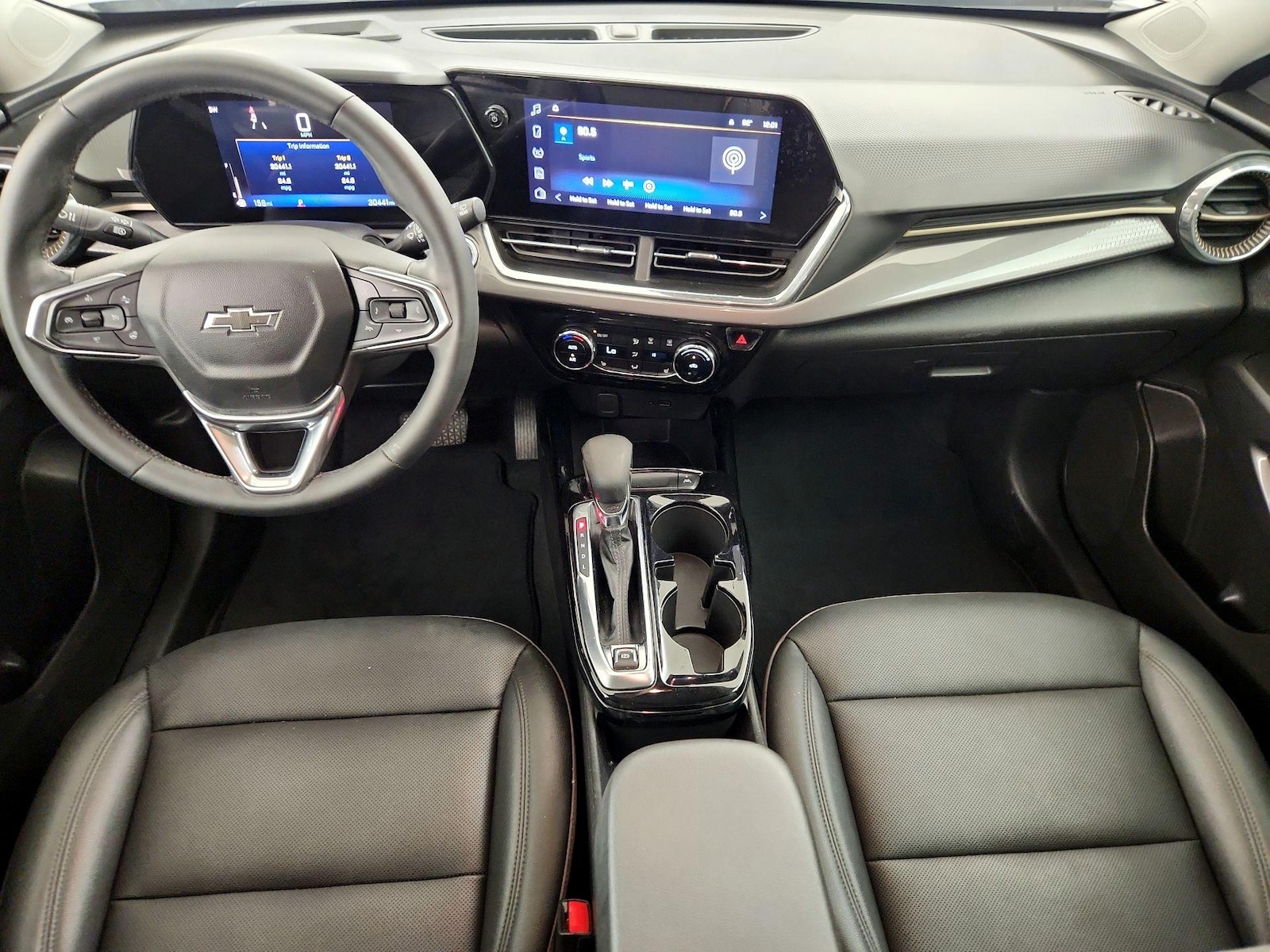 2025 Chevrolet Trax Activ - Photo 10