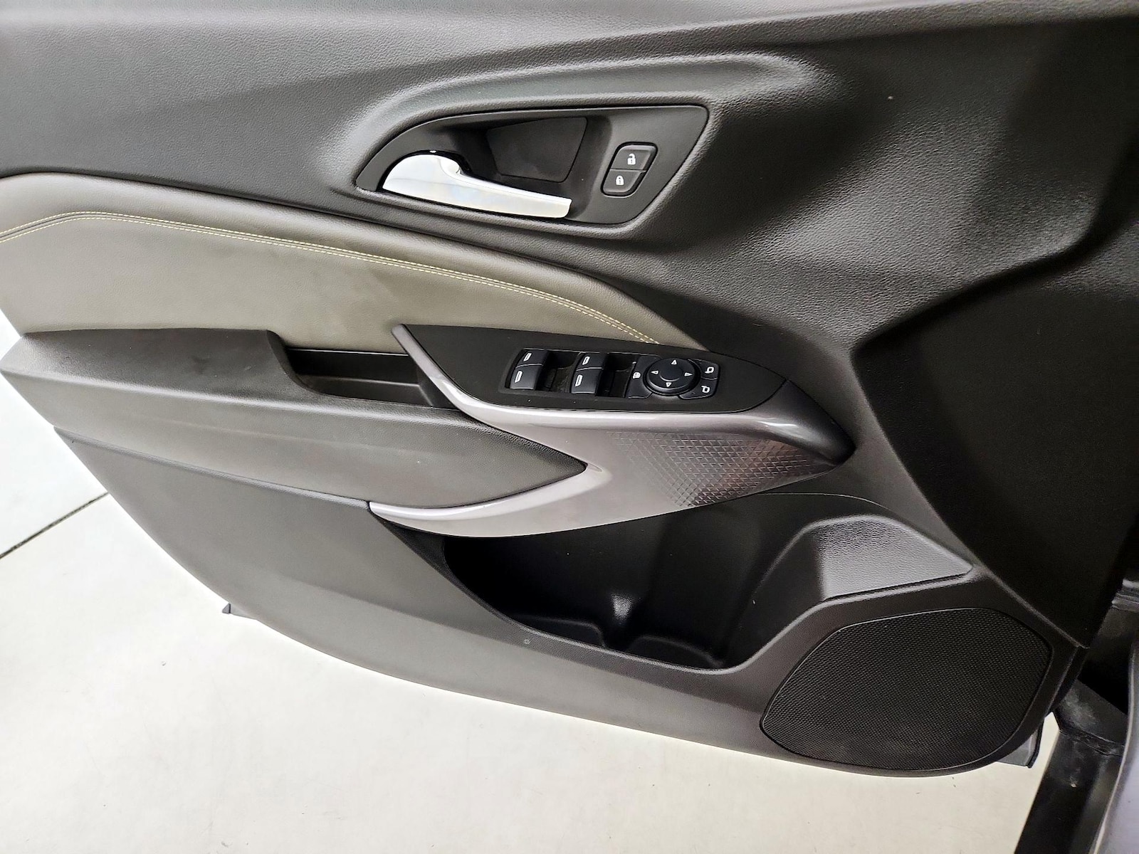 2025 Chevrolet Trax Activ - Photo 13