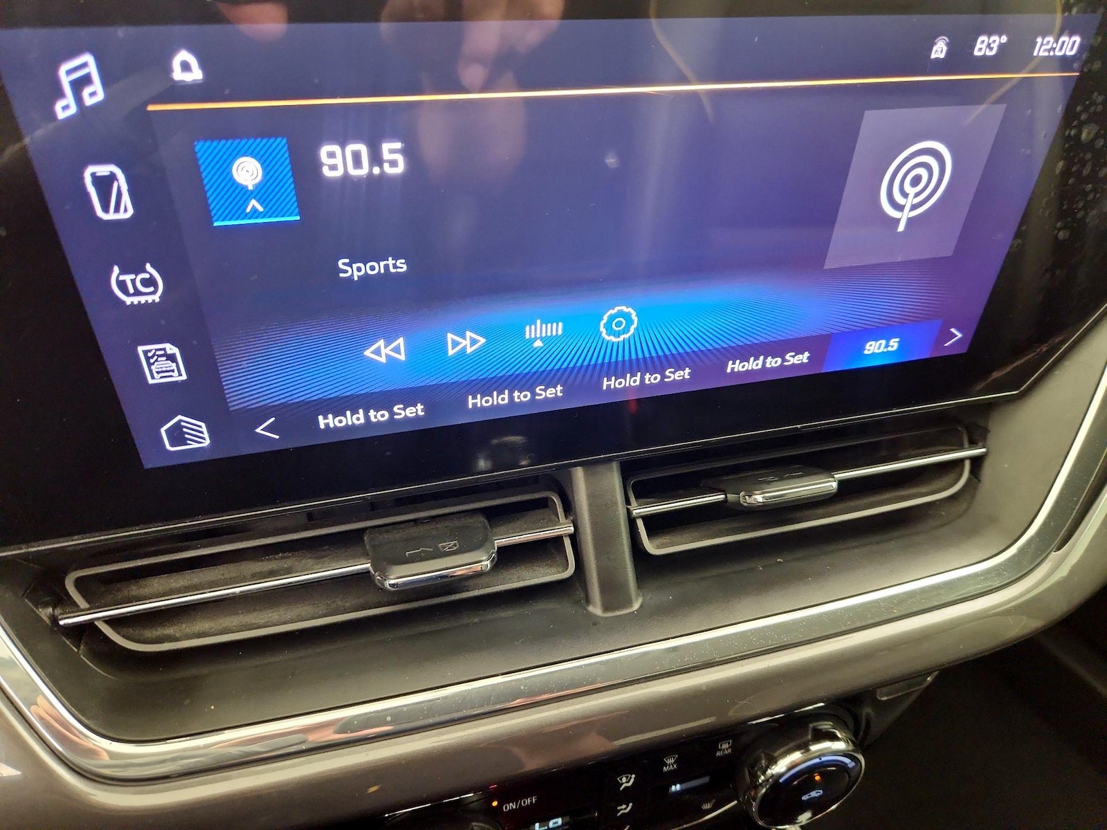 2025 Chevrolet Trax Activ - Photo 16