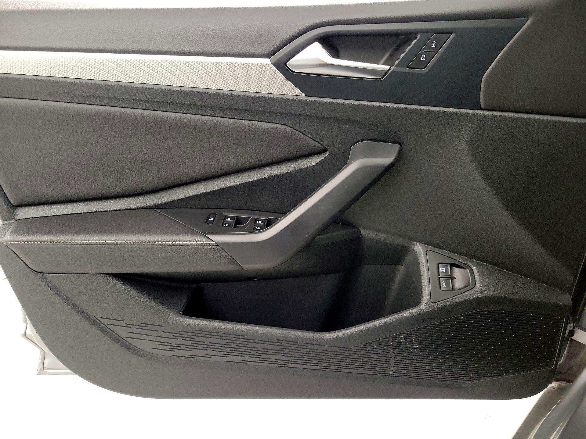 Thumbnail: 2024 Volkswagen Jetta - 12