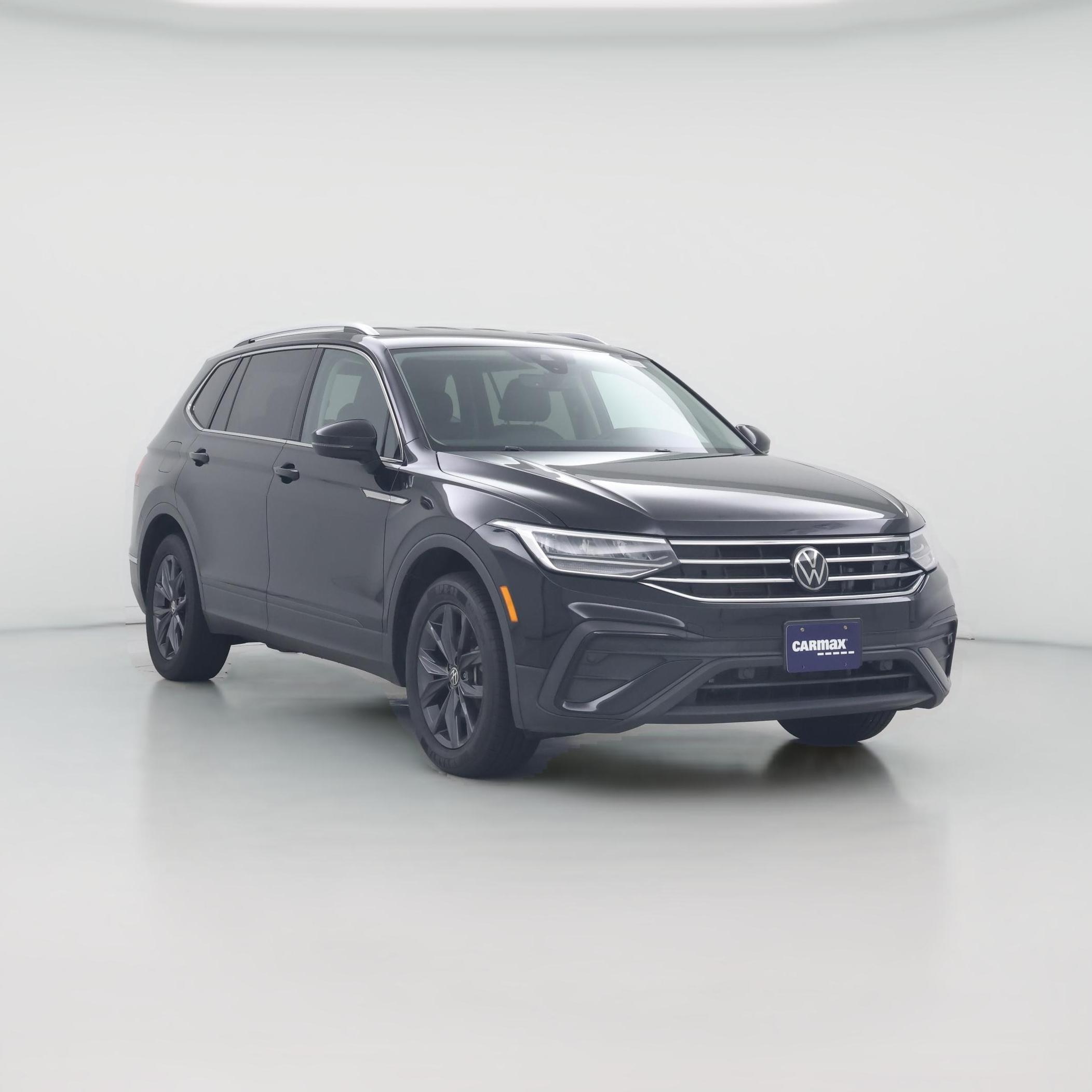 Thumbnail: 2022 Volkswagen Tiguan - 1