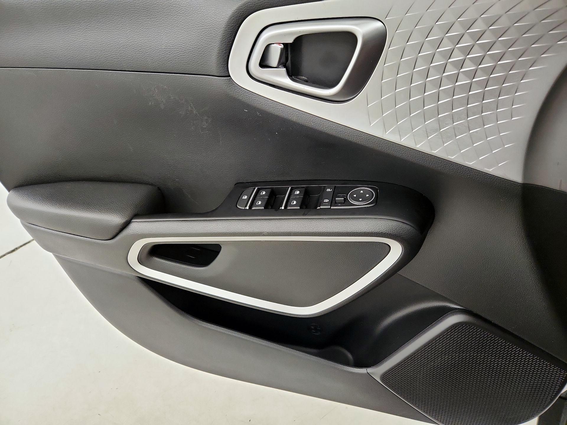 Thumbnail: 2024 Kia Soul - 12