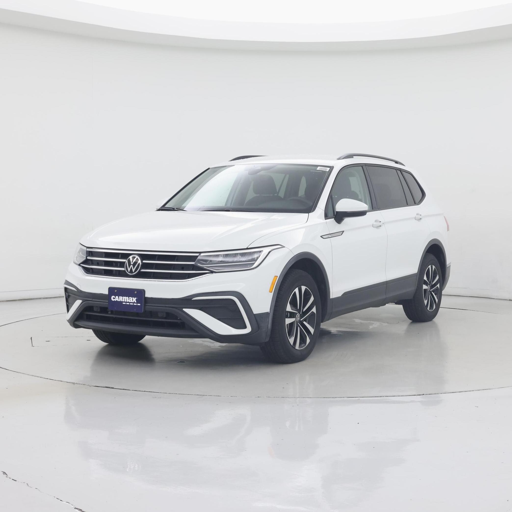 Thumbnail: 2024 Volkswagen Tiguan - 4
