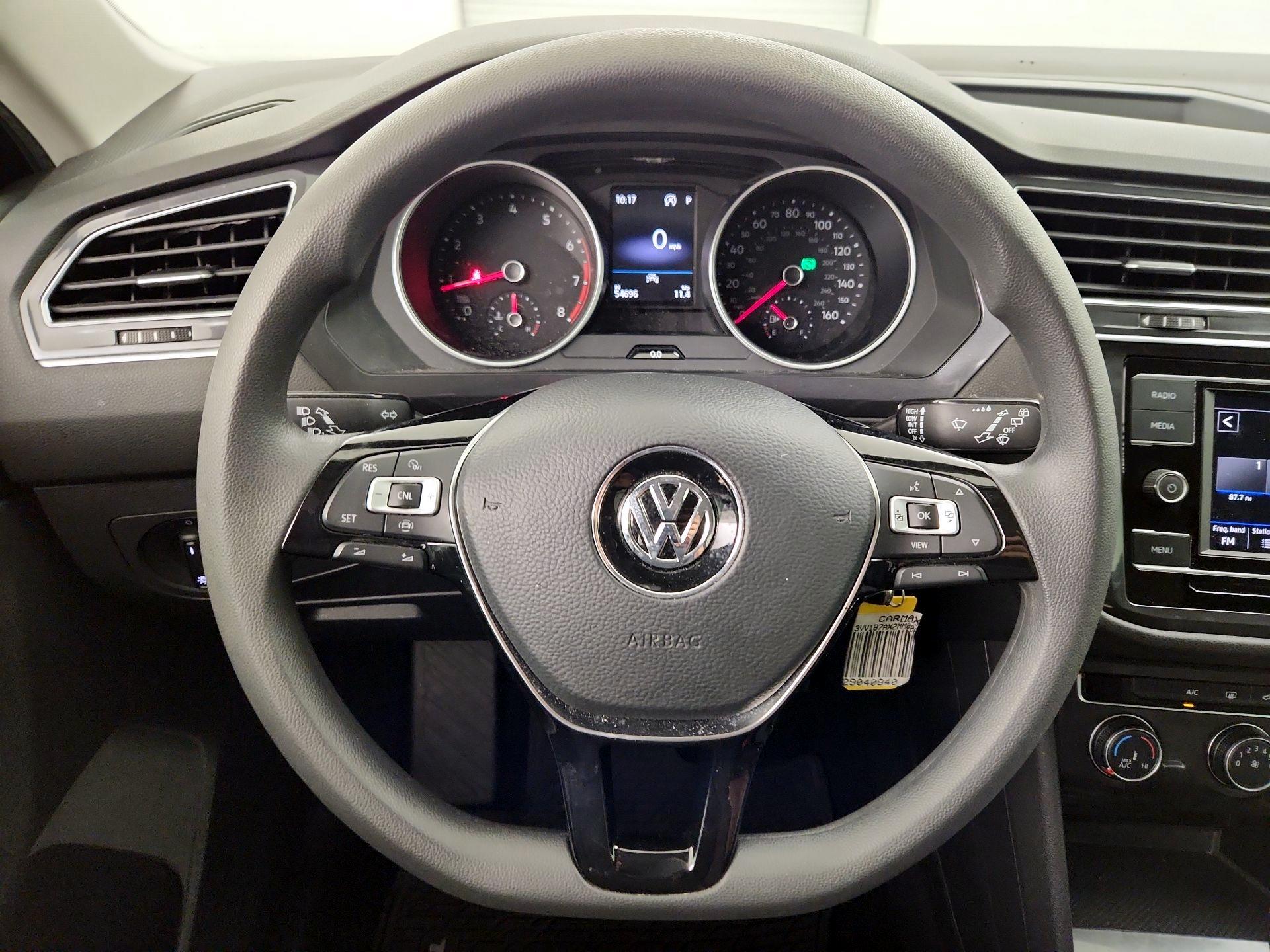Thumbnail: 2021 Volkswagen Tiguan - 10