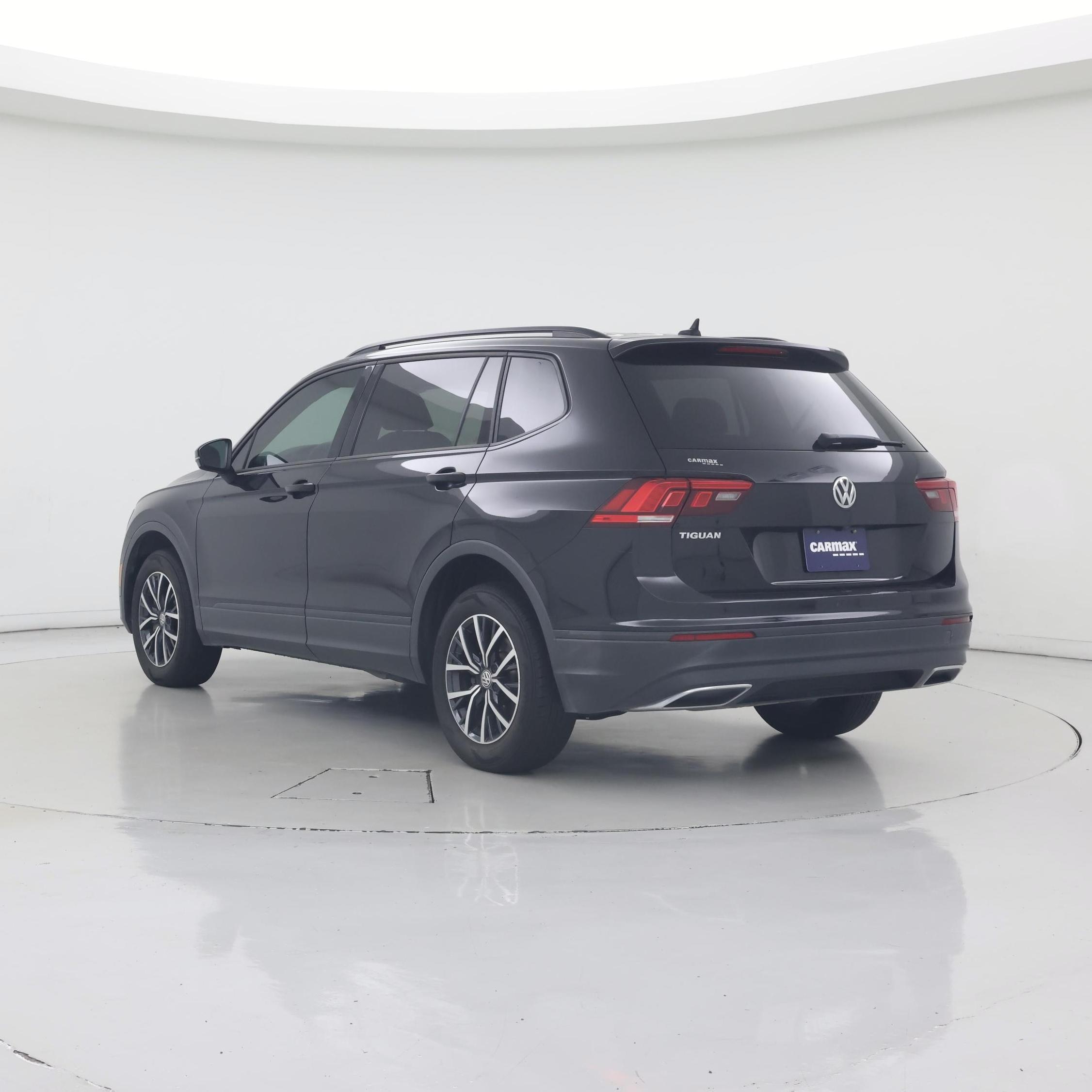 Thumbnail: 2021 Volkswagen Tiguan - 2