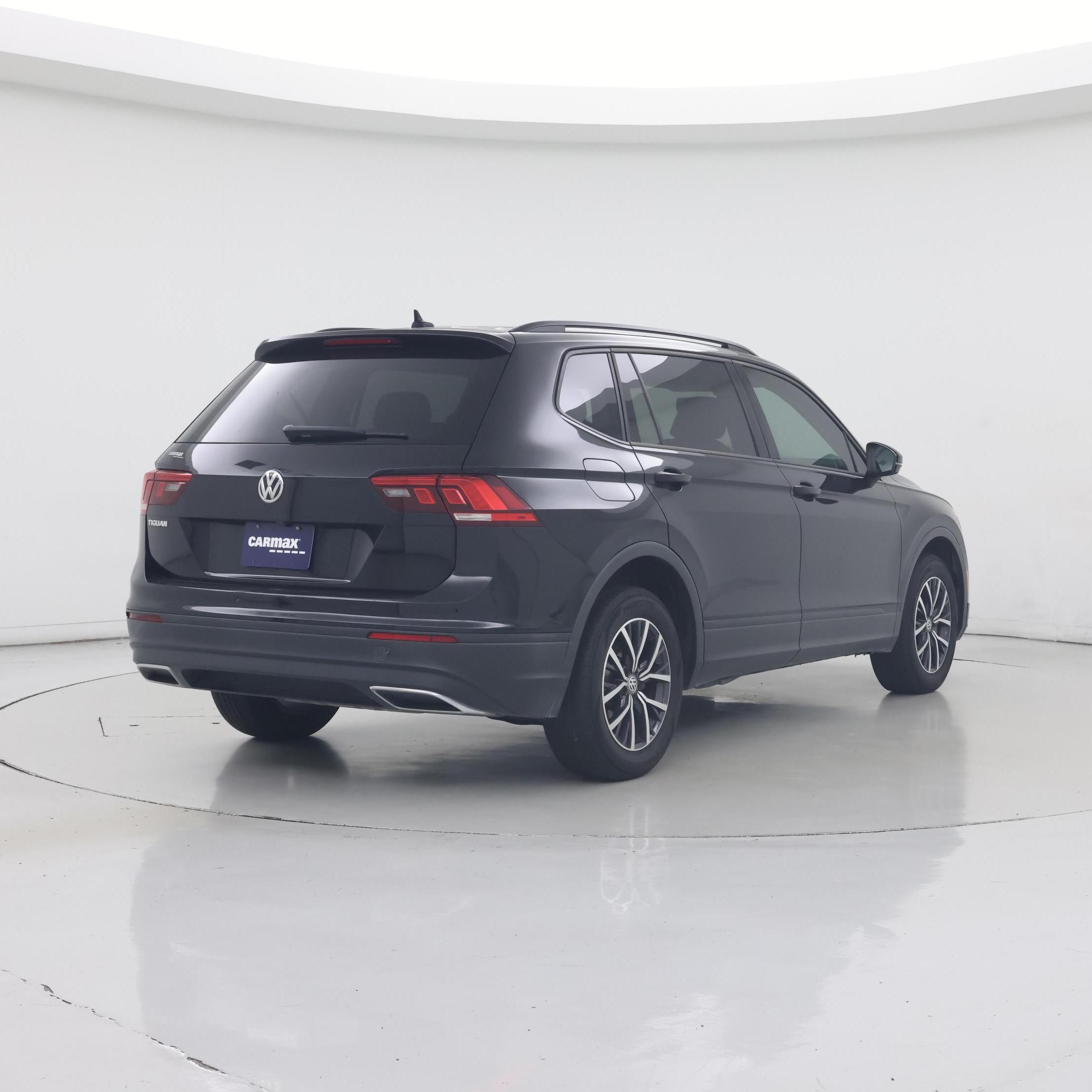 Thumbnail: 2021 Volkswagen Tiguan - 8