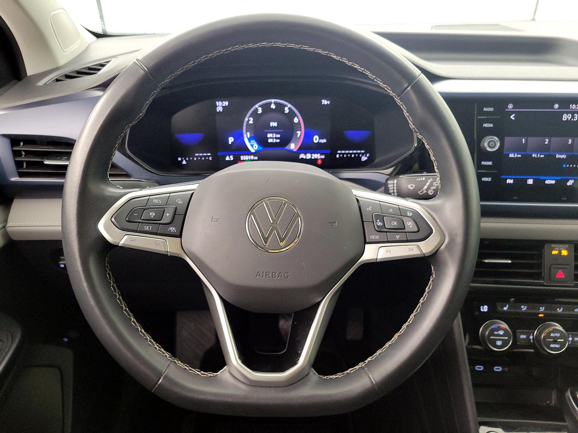Thumbnail: 2024 Volkswagen Taos - 10
