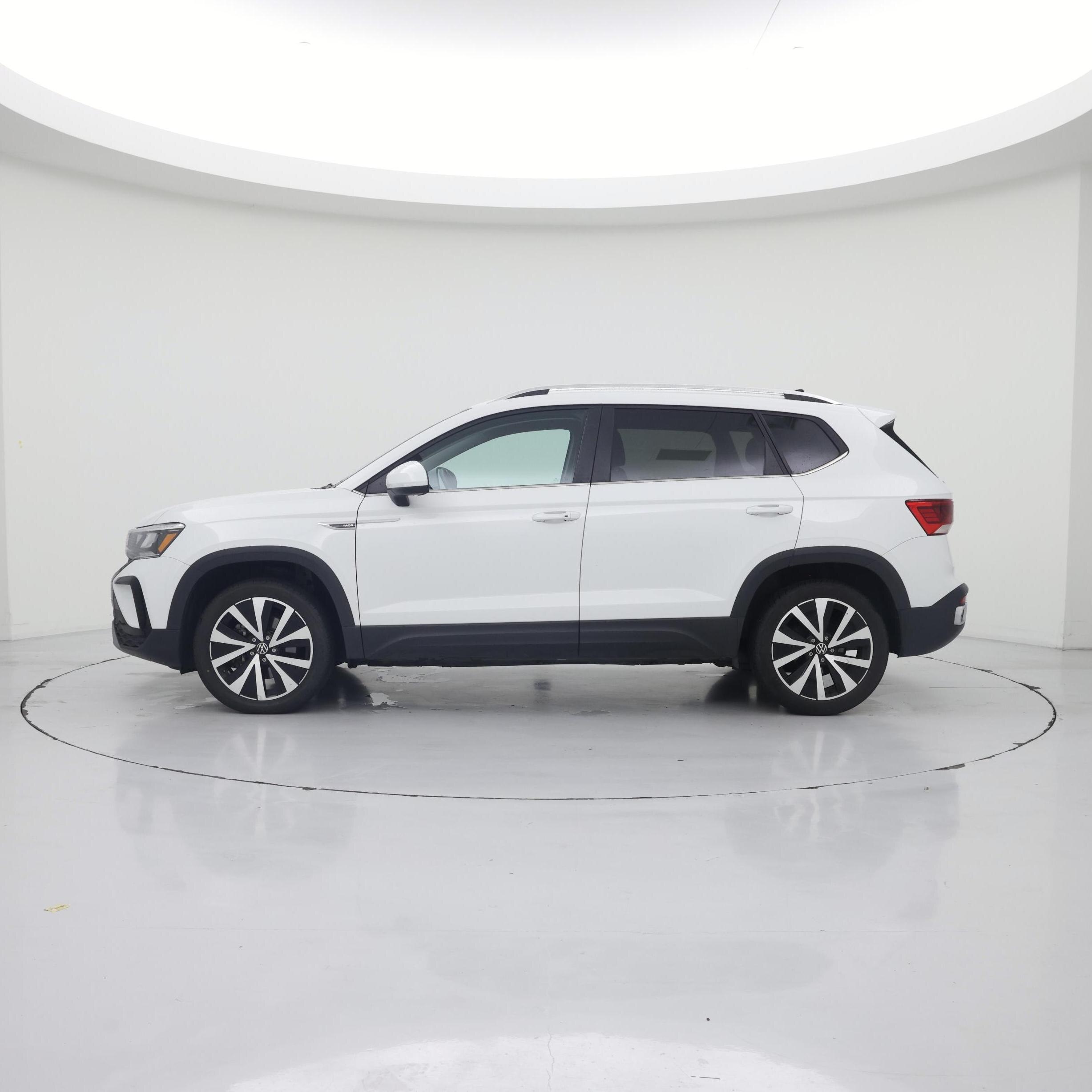 Thumbnail: 2024 Volkswagen Taos - 3