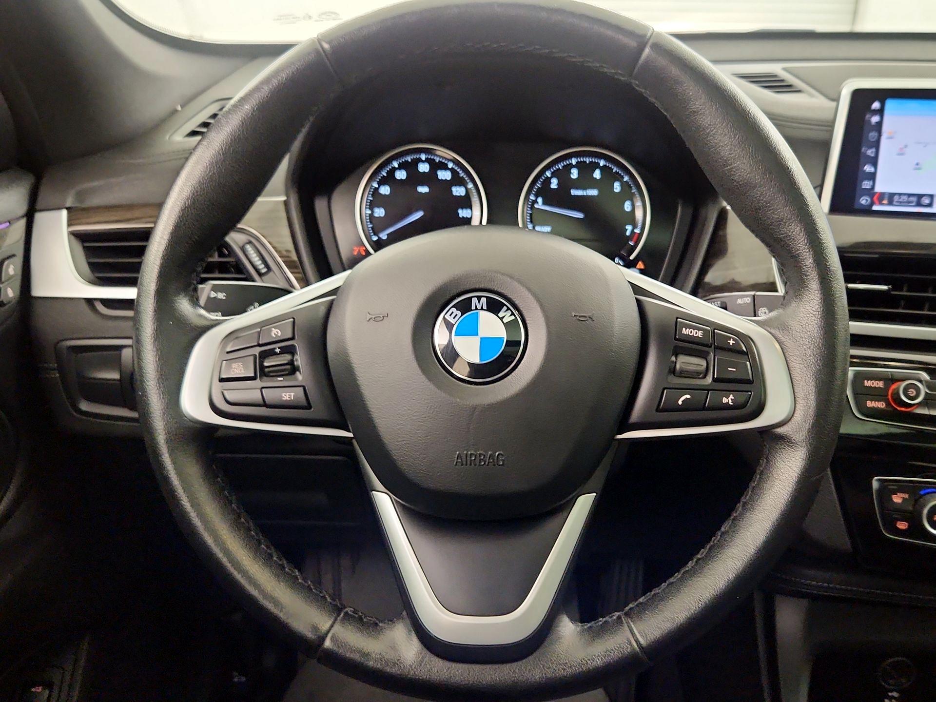 Thumbnail: 2021 BMW X1 - 10