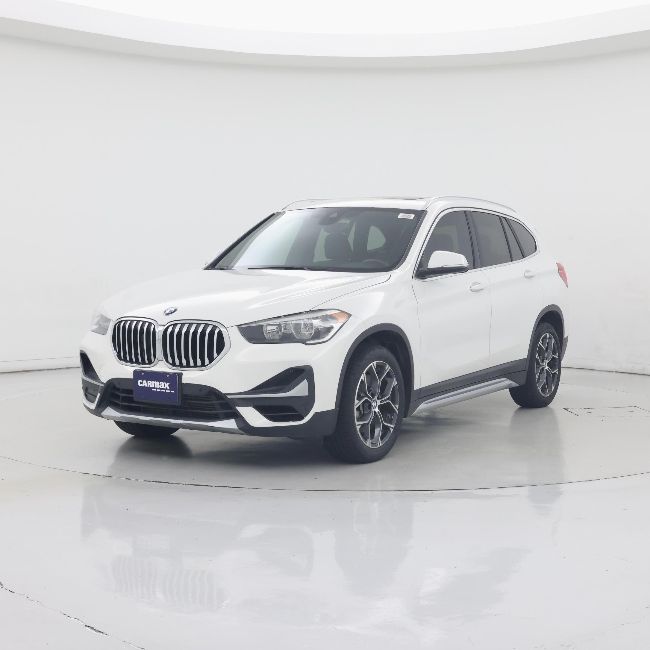 Thumbnail: 2021 BMW X1 - 4