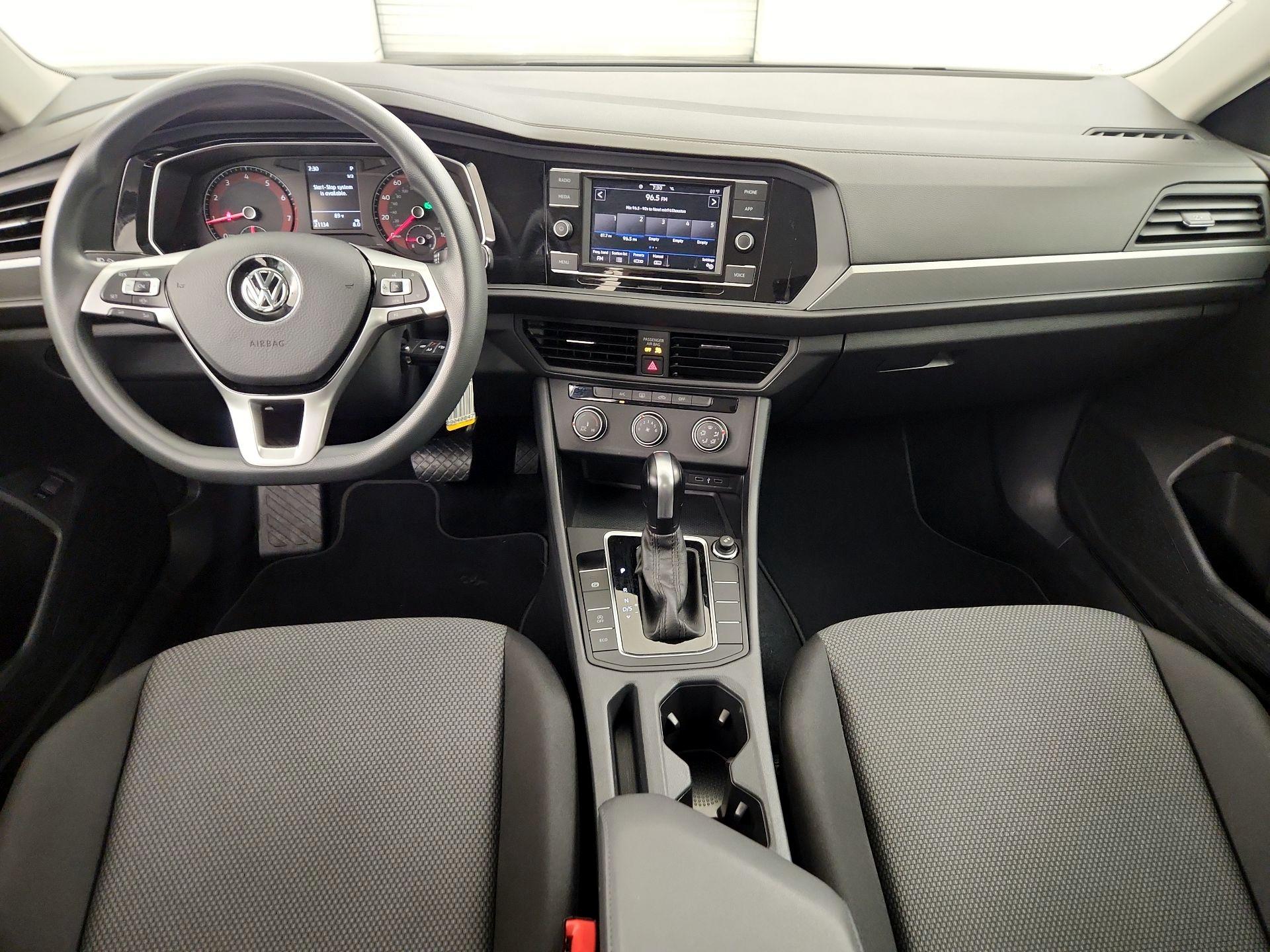 Thumbnail: 2020 Volkswagen Jetta - 9