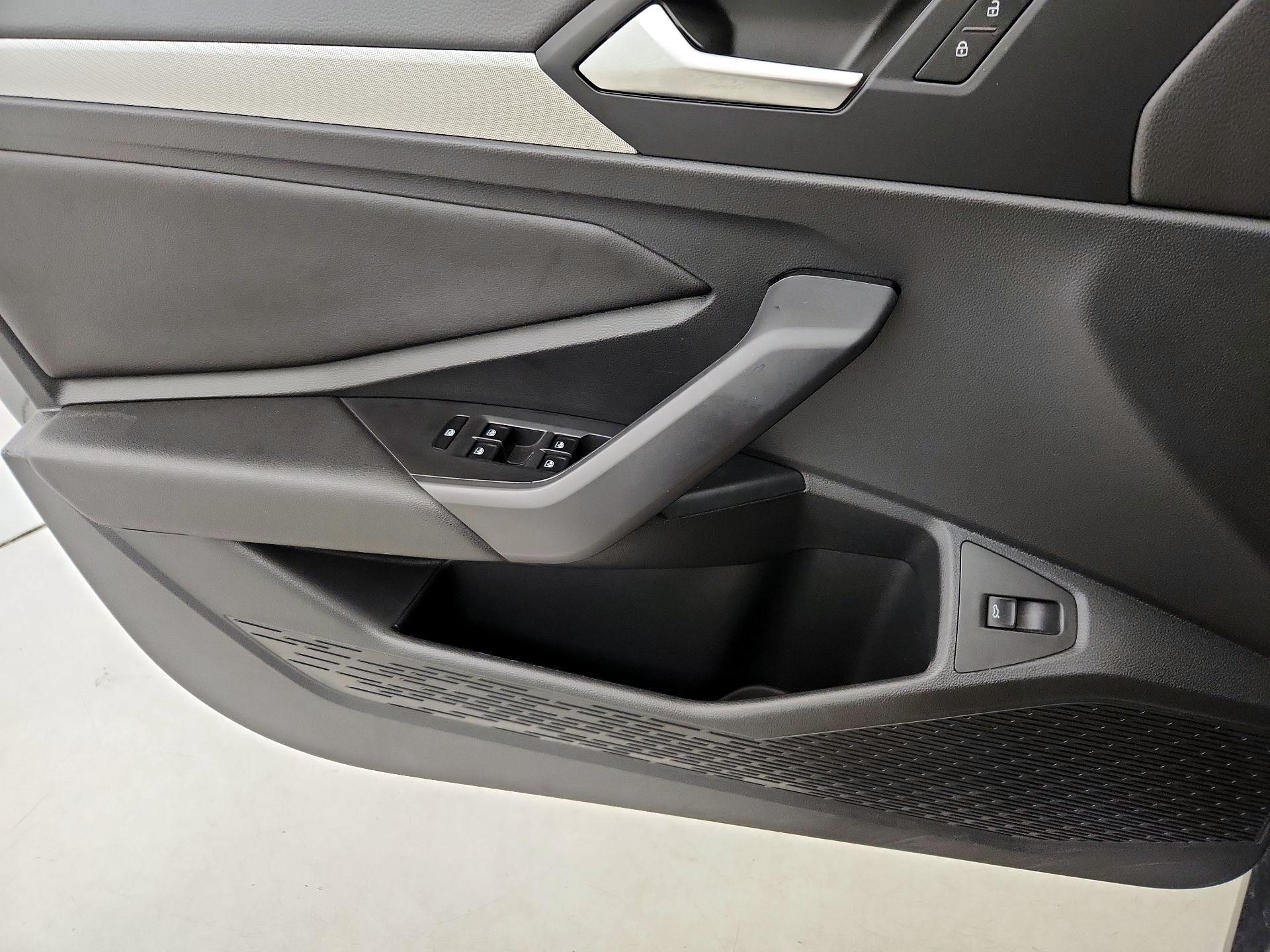 Thumbnail: 2020 Volkswagen Jetta - 12
