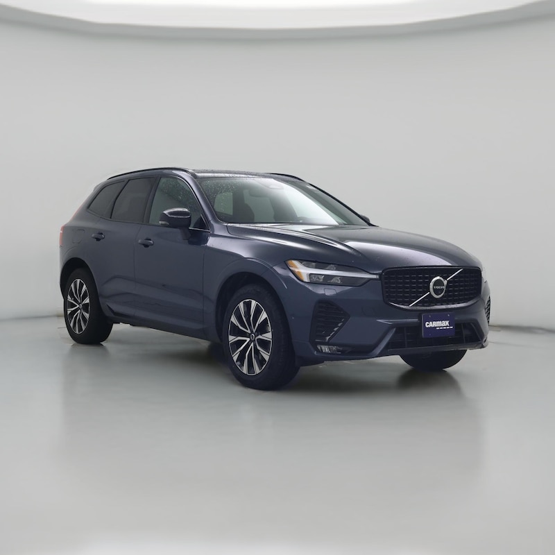 2023 Volvo XC60 B5 Plus Dark Theme