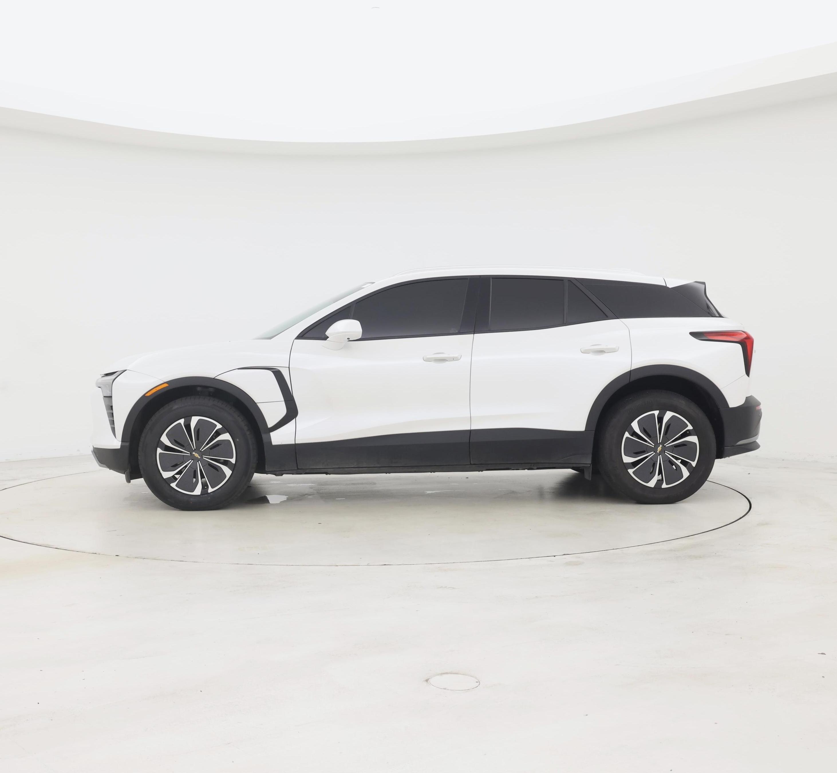 Thumbnail: 2024 Chevrolet Blazer EV - 3