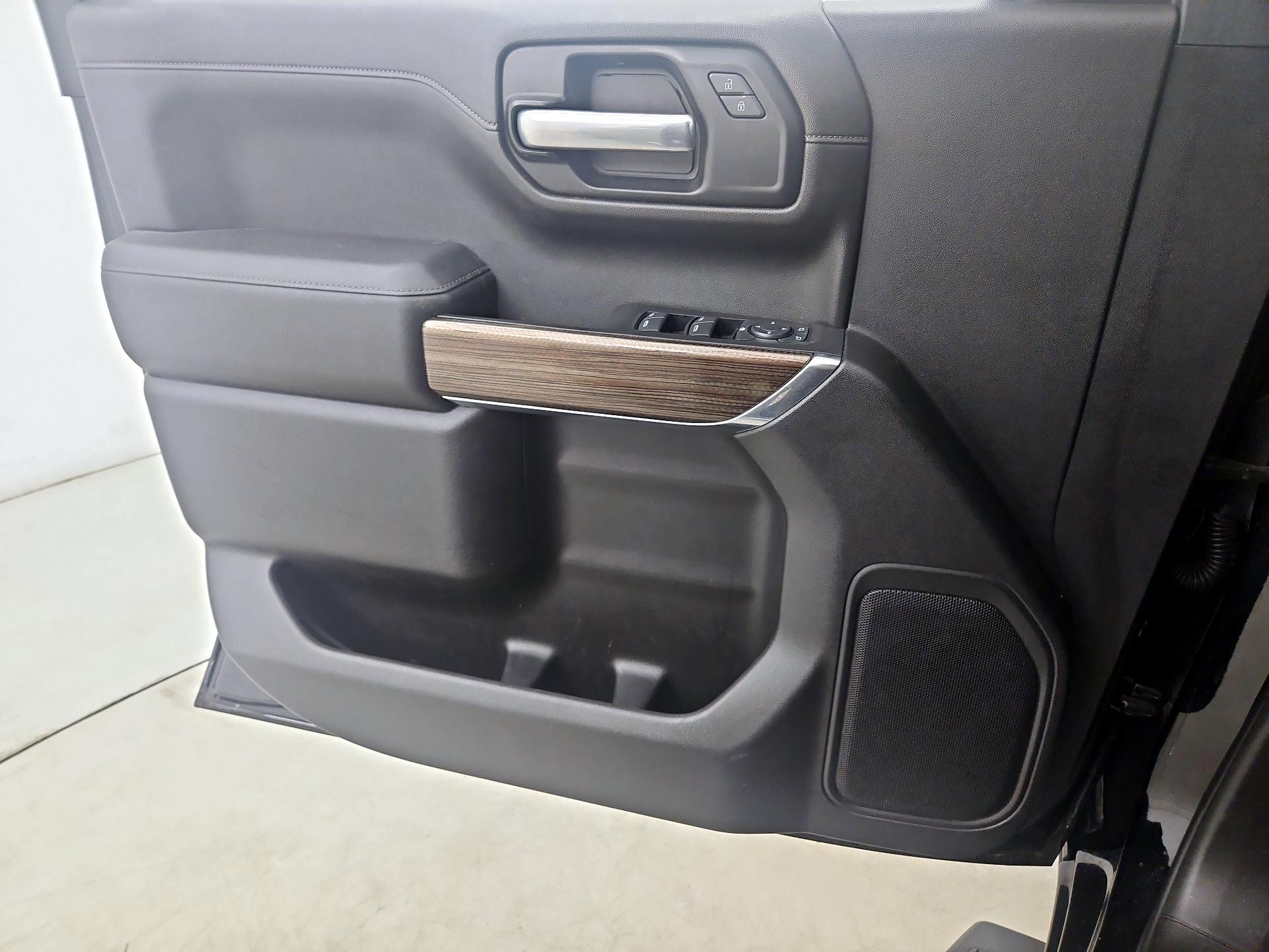 Thumbnail: 2020 Chevrolet Silverado 1500 - 12