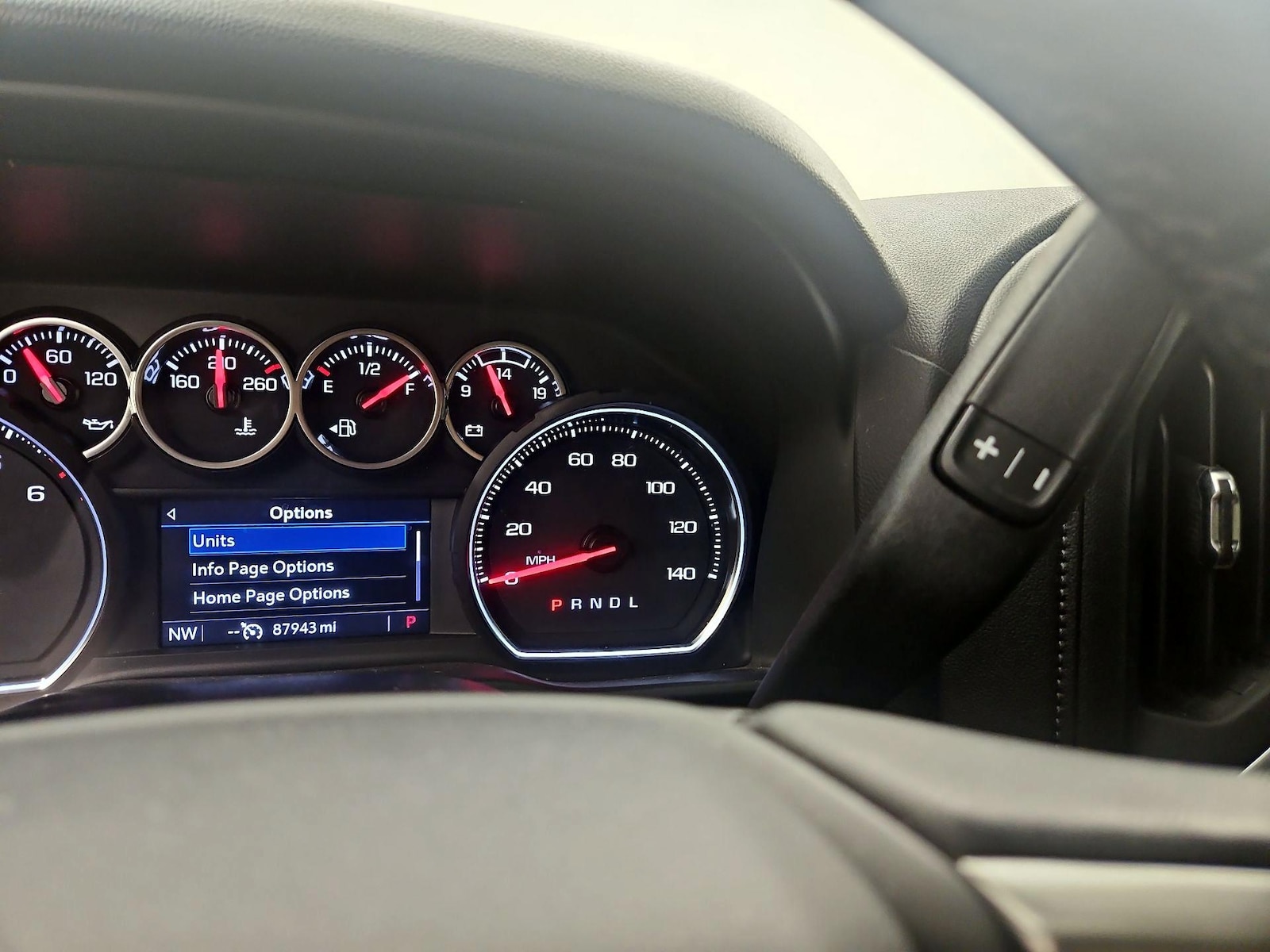2020 Chevrolet Silverado 1500 LT - Photo 18