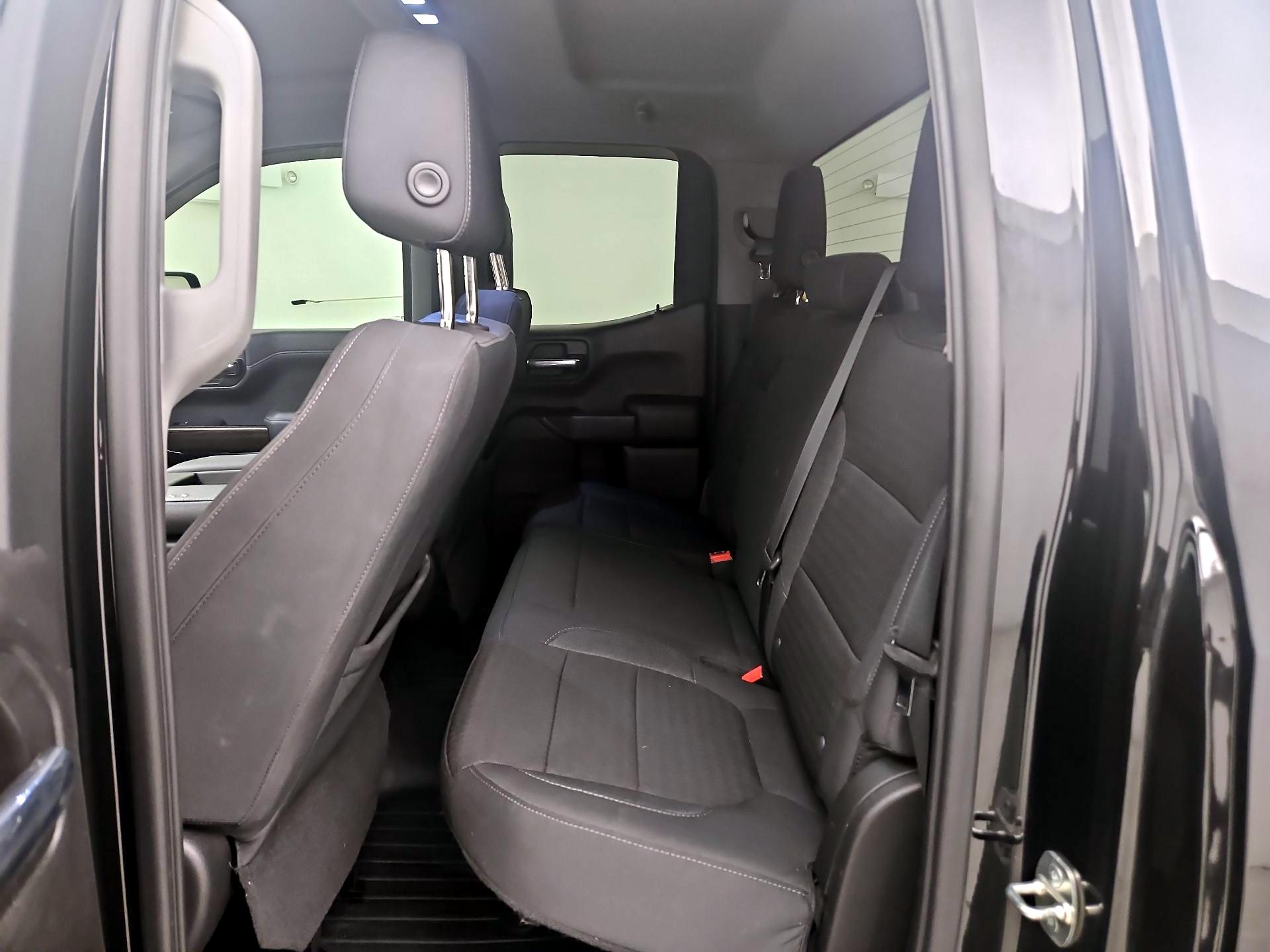 Thumbnail: 2020 Chevrolet Silverado 1500 - 19