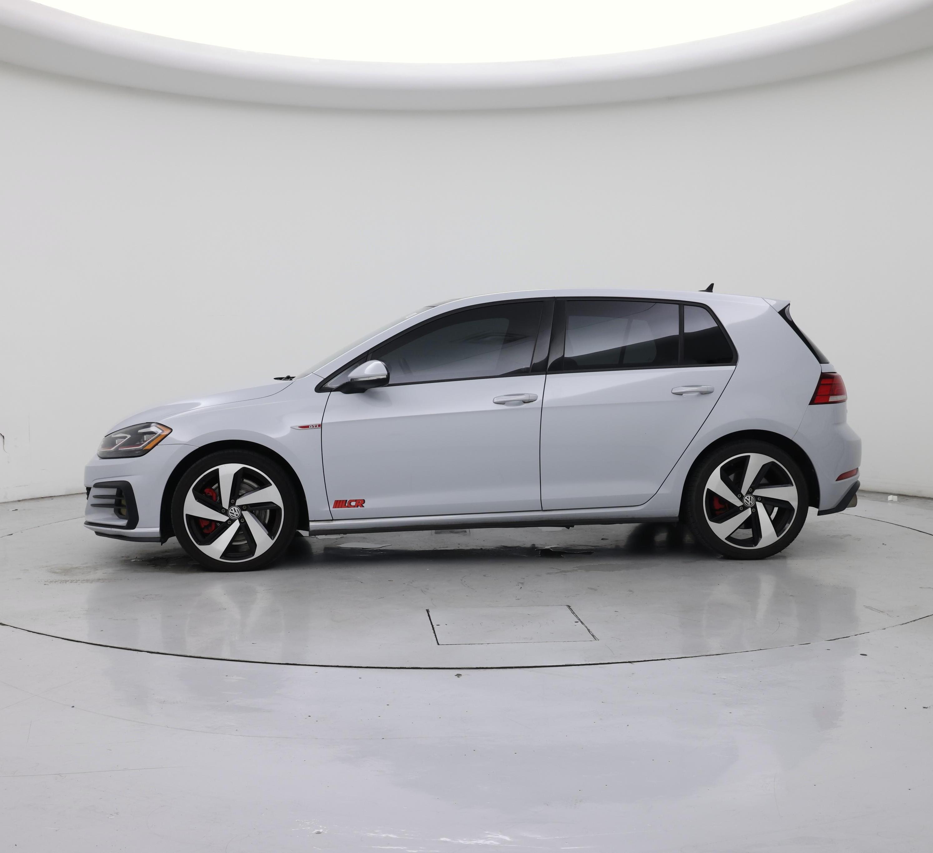 Thumbnail: 2020 Volkswagen Golf - 3