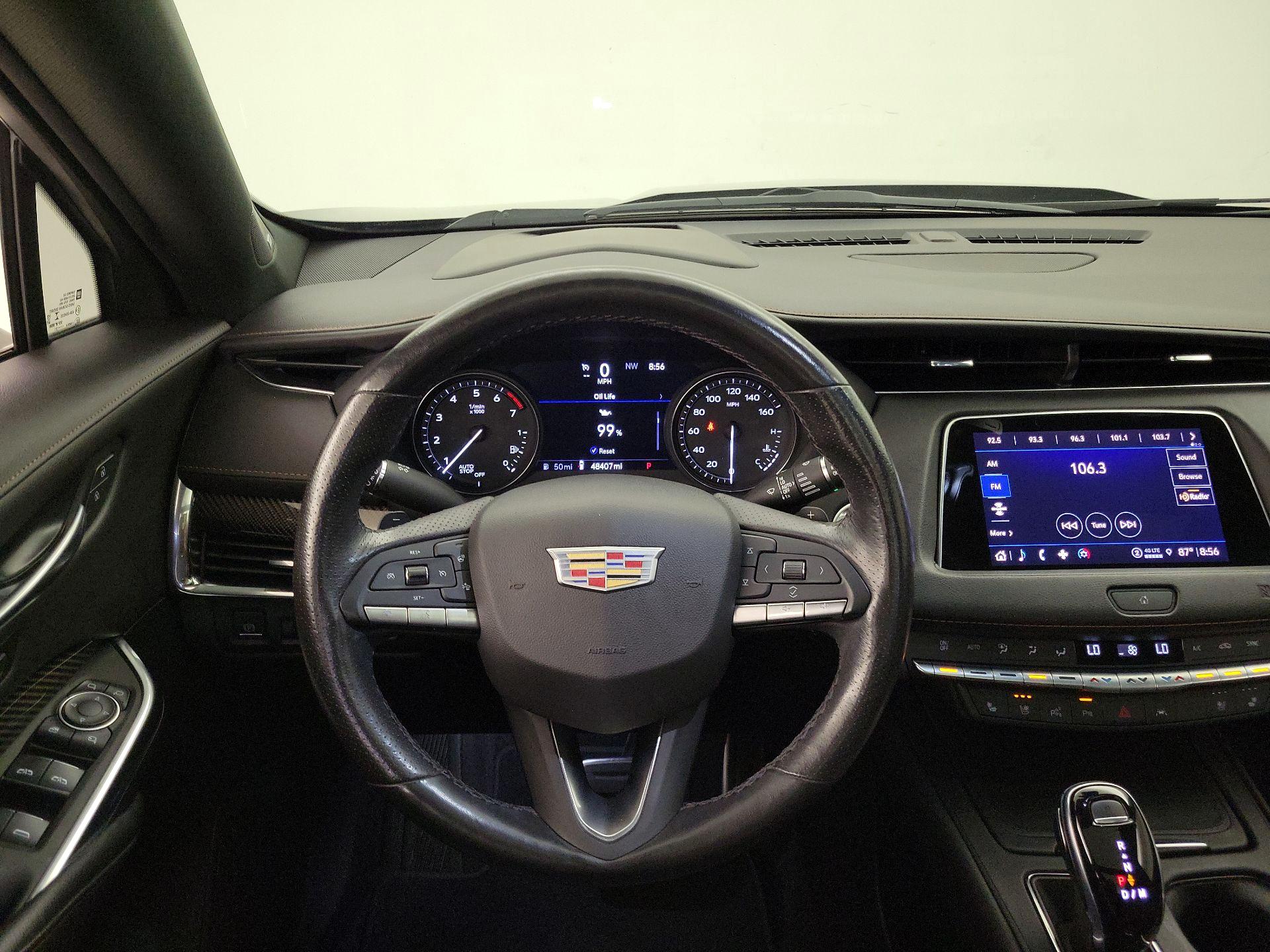 Thumbnail: 2021 Cadillac XT4 - 10
