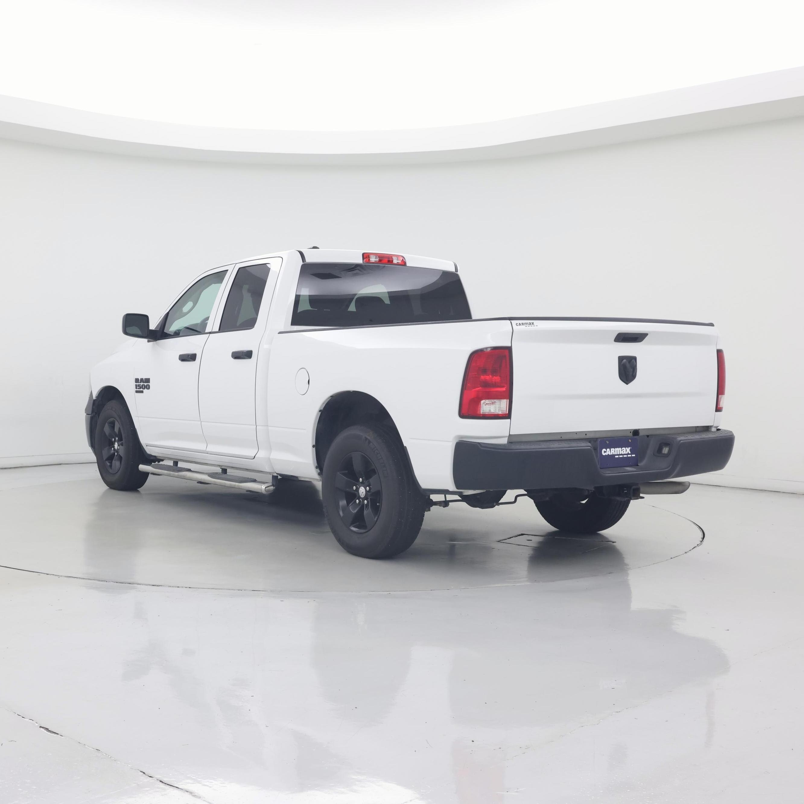 Thumbnail: 2022 RAM 1500 Classic - 2
