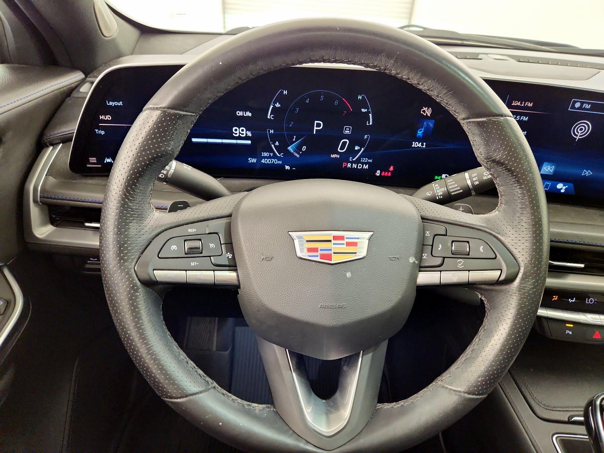 Thumbnail: 2024 Cadillac XT4 - 10