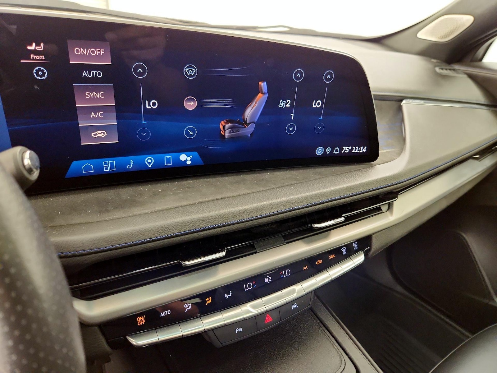 2024 Cadillac XT4 Sport - Photo 17
