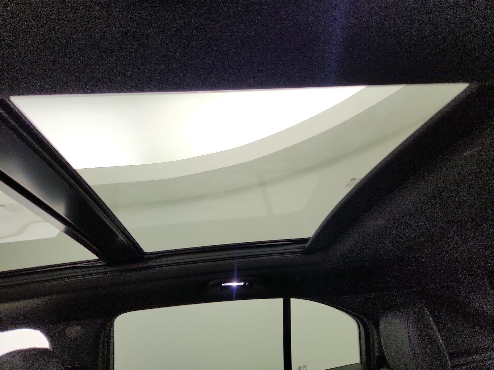 2024 Cadillac XT4 Sport - Photo 24