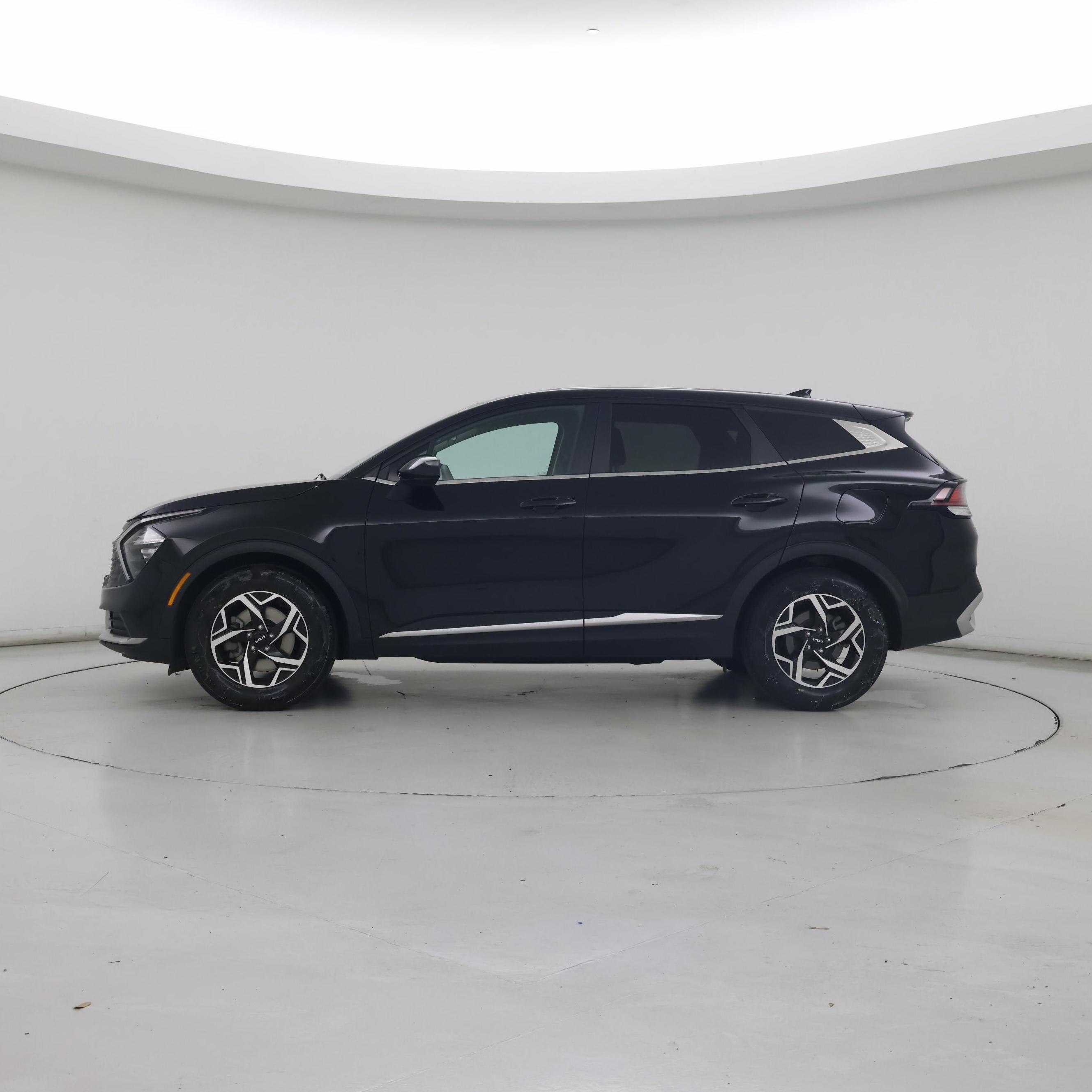 Thumbnail: 2023 Kia Sportage - 3