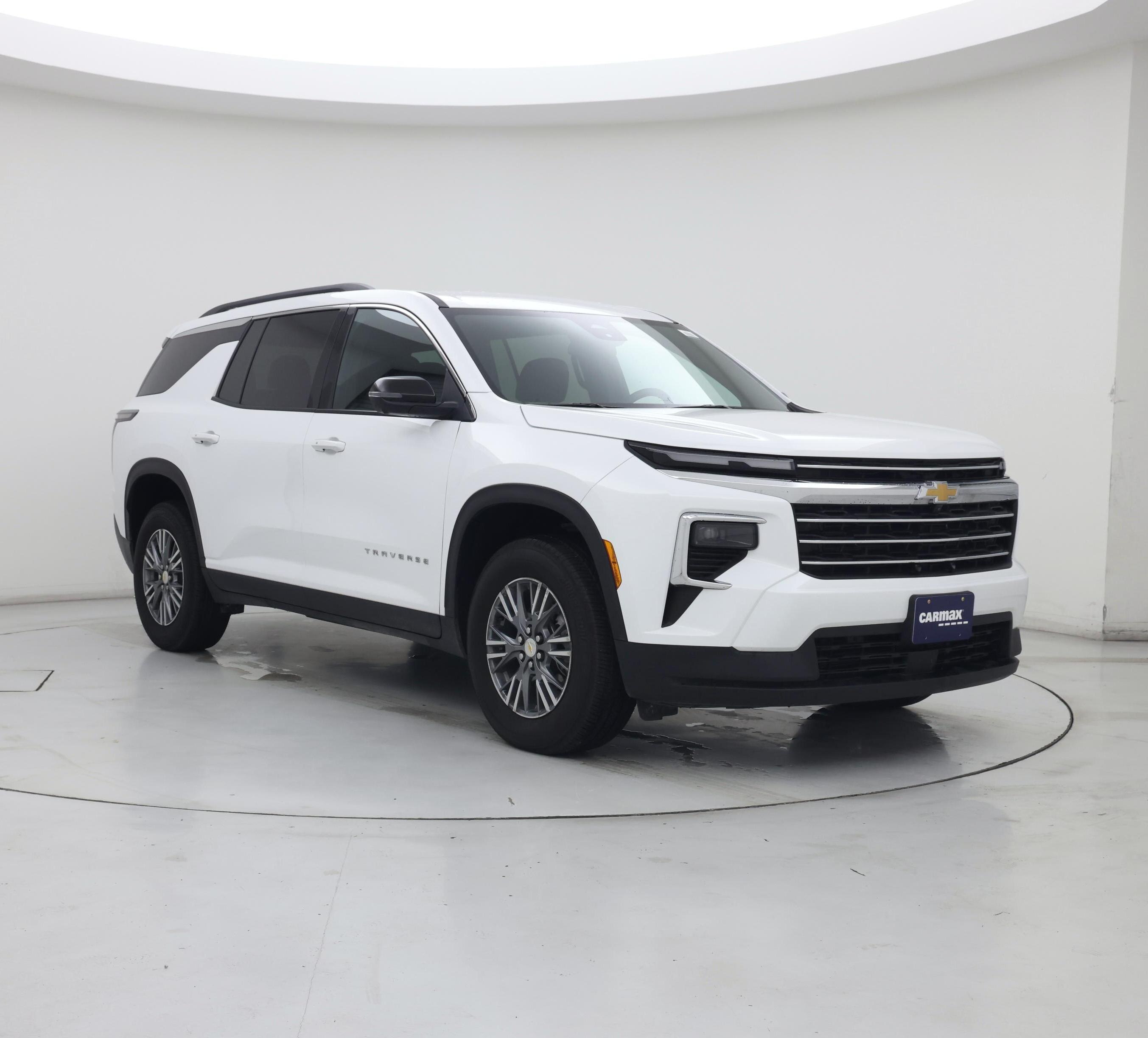 White 2025 Chevrolet Traverse SUV / Crossover Front-Wheel Drive Automatic