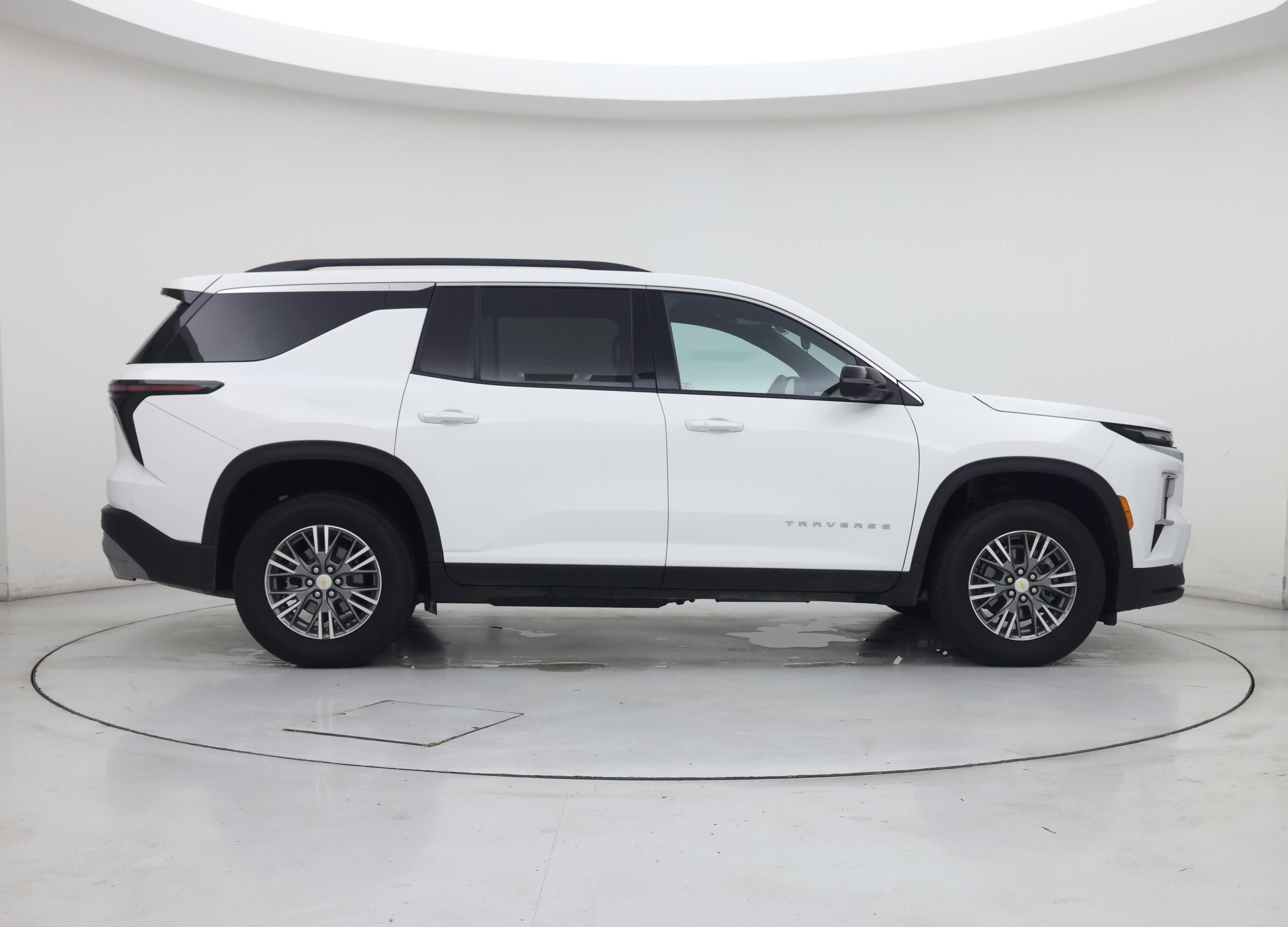 Thumbnail: 2025 Chevrolet Traverse - 7