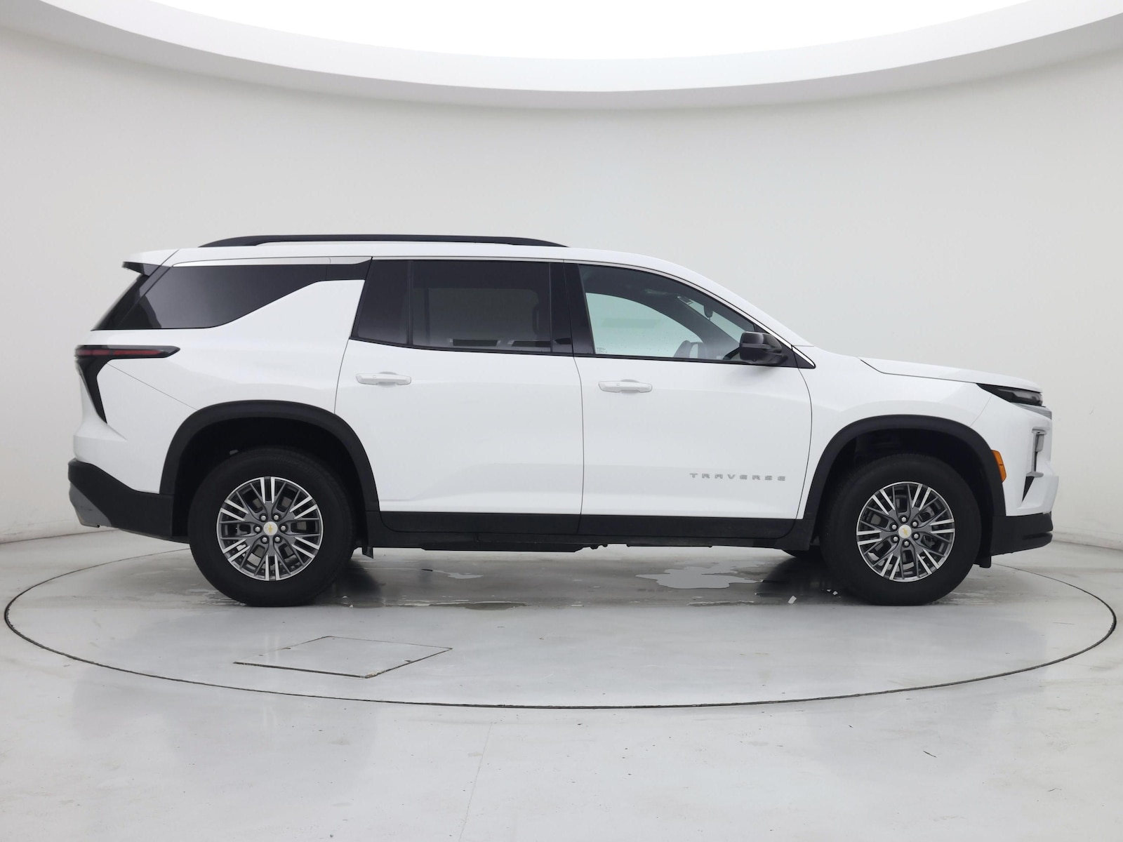 2025 Chevrolet Traverse LT - Photo 8