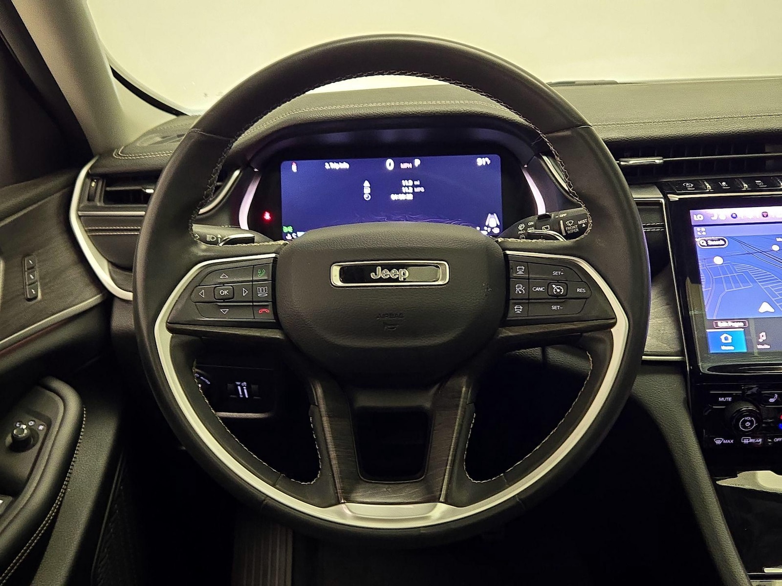 2023 Jeep Grand Cherokee Limited - Photo 11