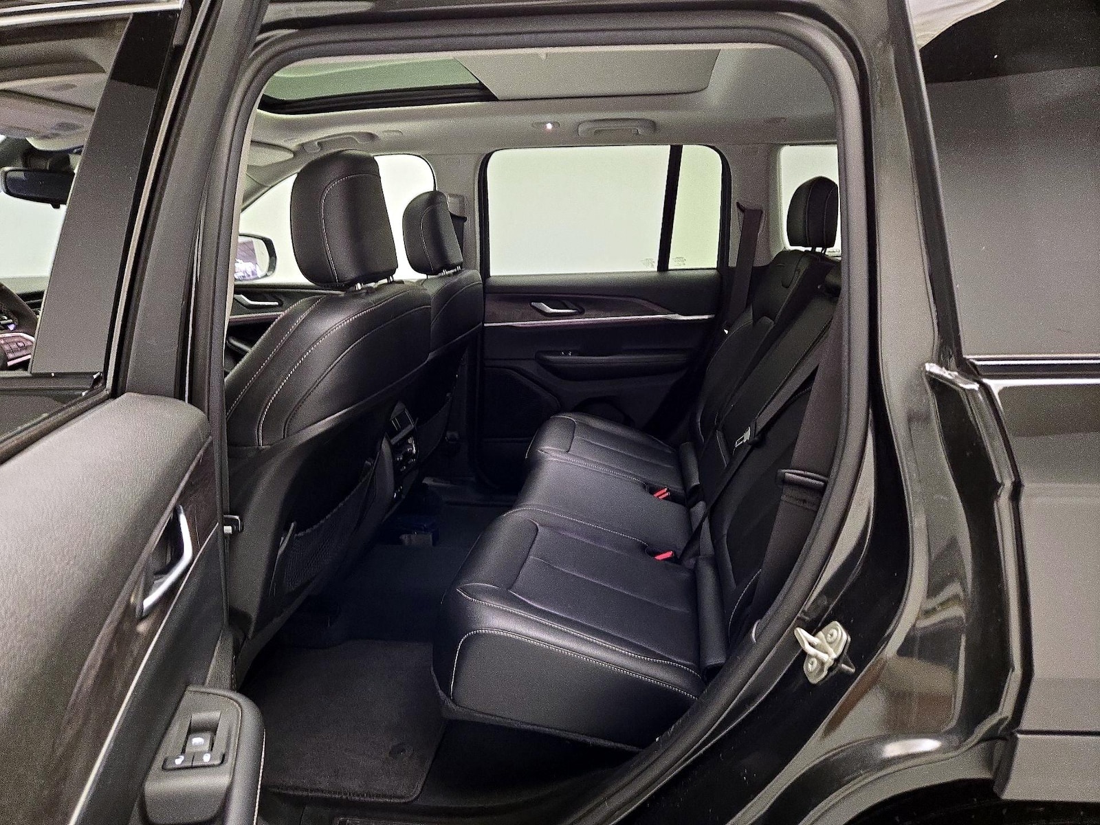 2023 Jeep Grand Cherokee Limited - Photo 22