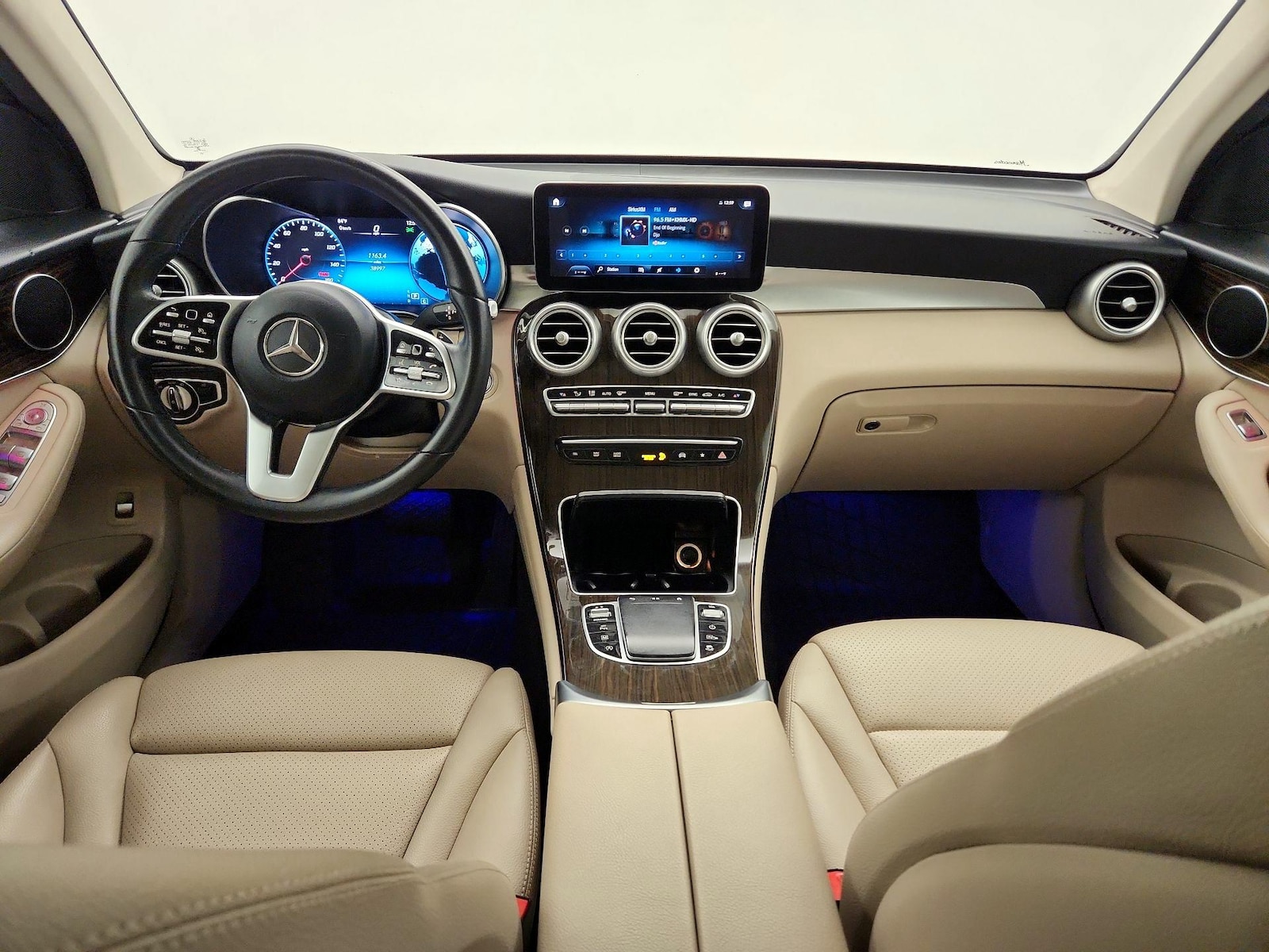 2021 Mercedes-Benz GLC GLC300 - Photo 10