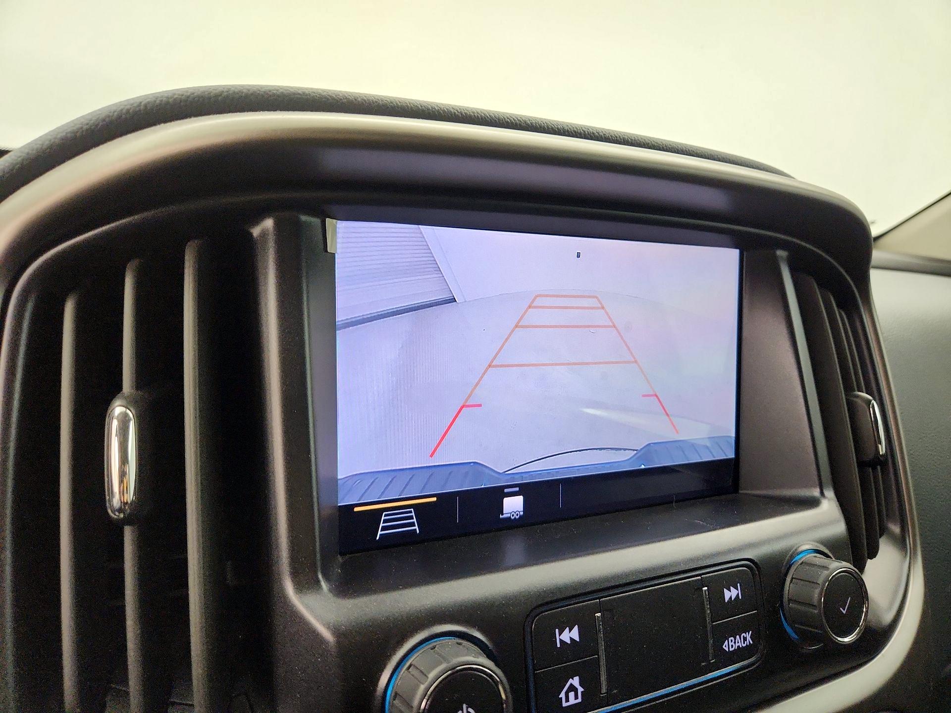 Thumbnail: 2022 Chevrolet Colorado - 15