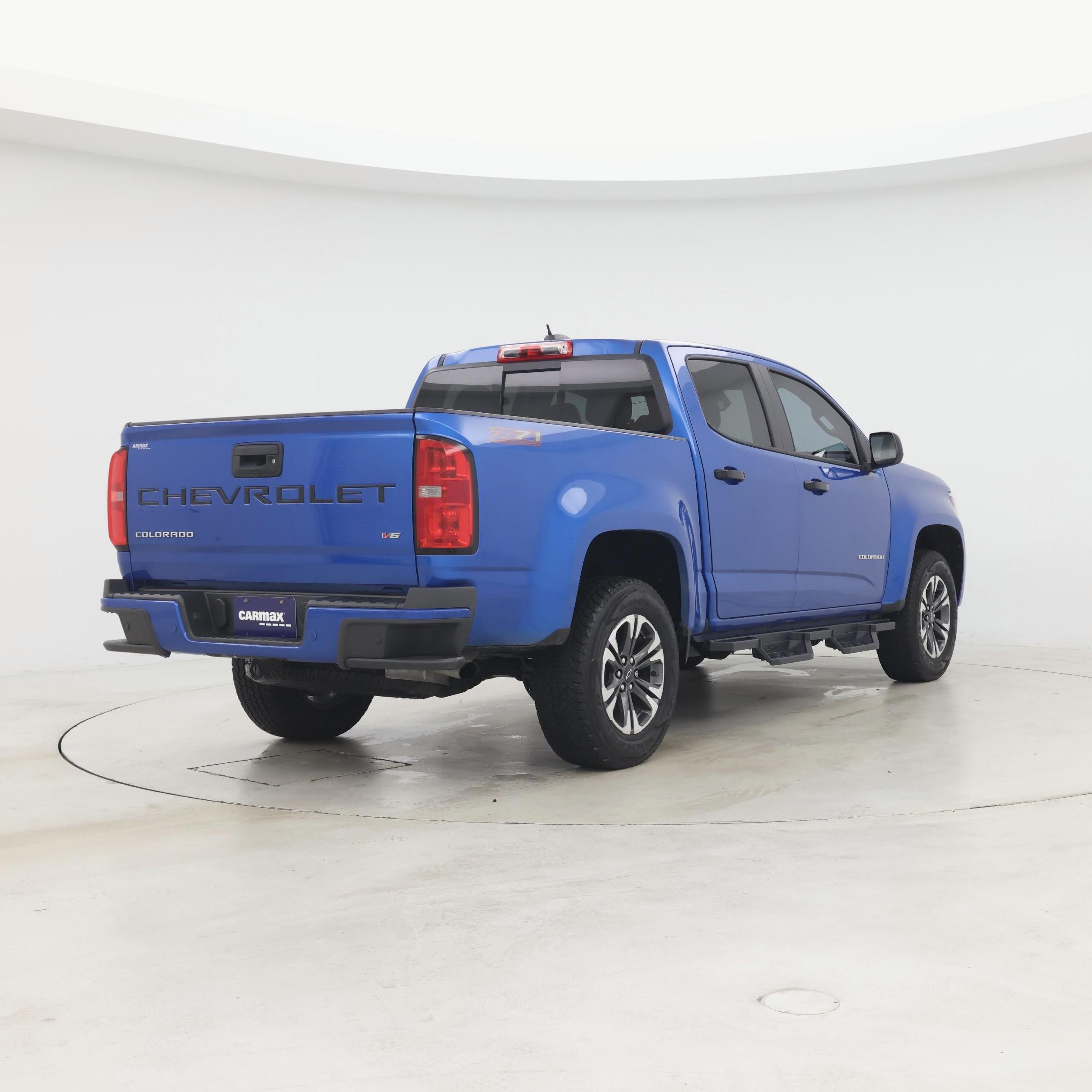 Thumbnail: 2022 Chevrolet Colorado - 8