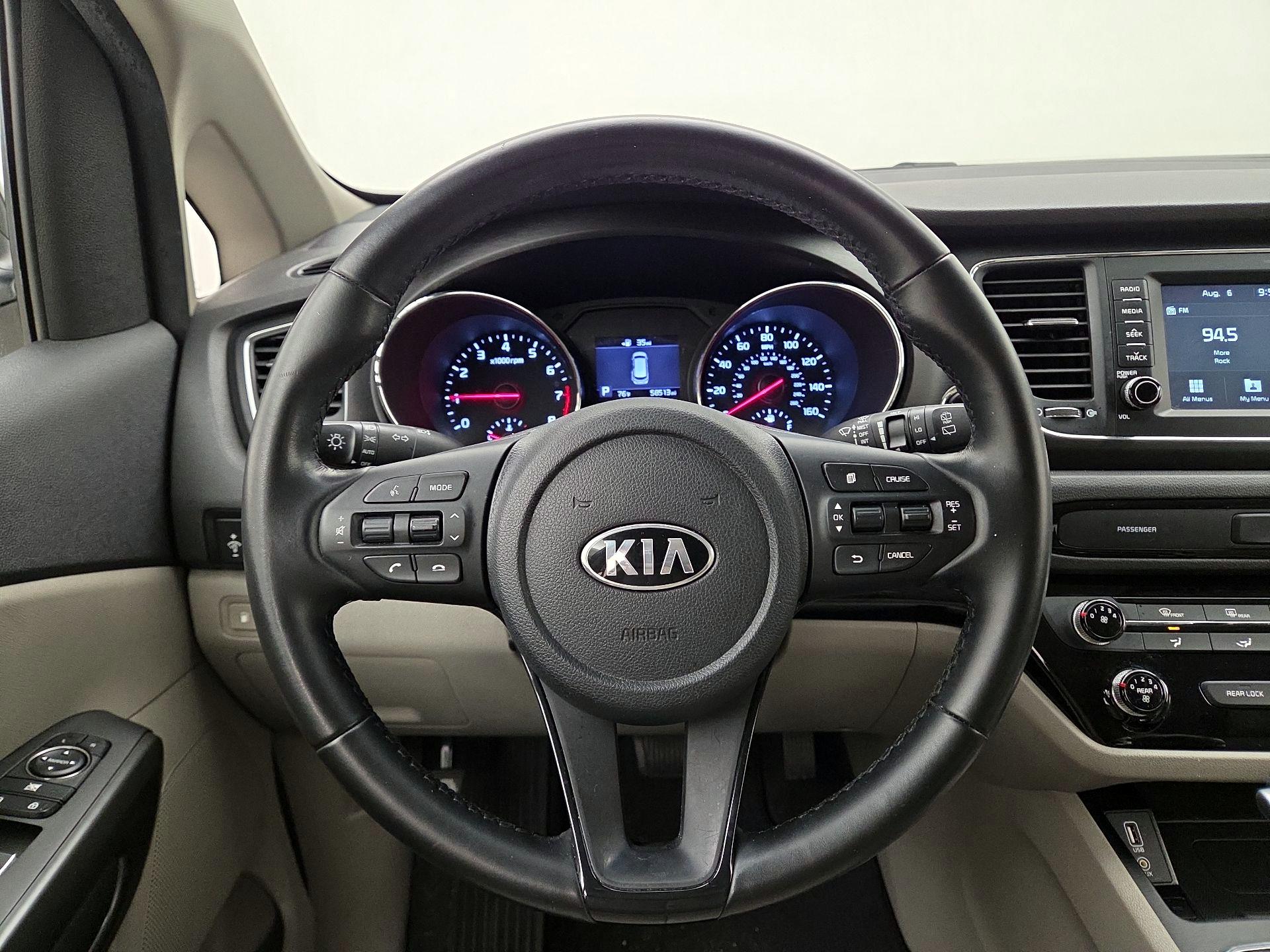 Thumbnail: 2020 Kia Sedona - 10