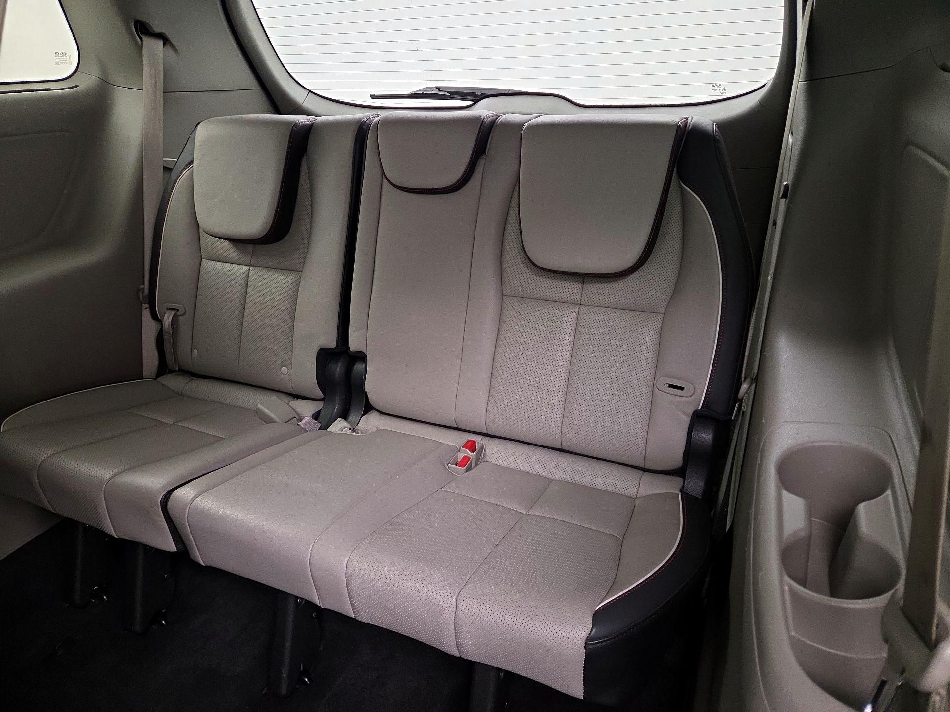 Thumbnail: 2020 Kia Sedona - 20