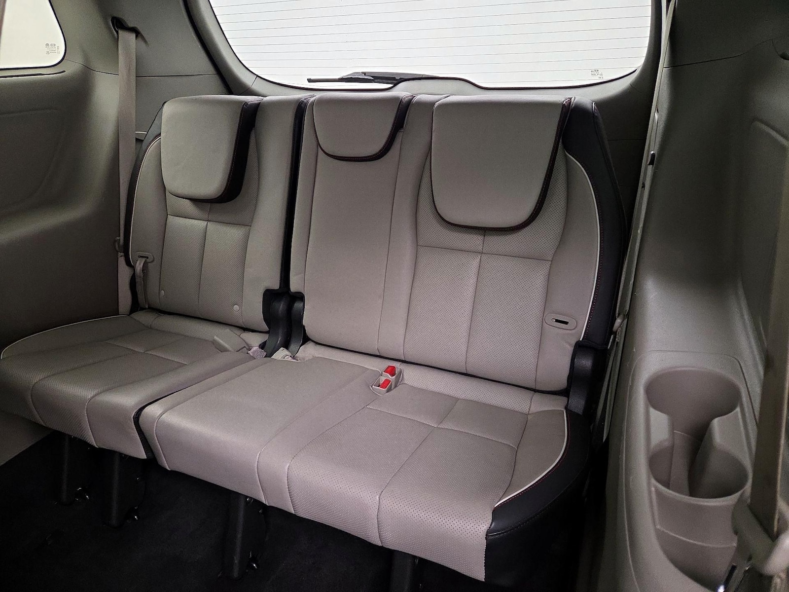 2020 Kia Sedona EX - Photo 21