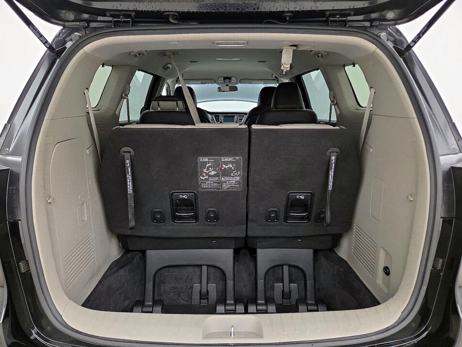 2020 Kia Sedona EX - Photo 22