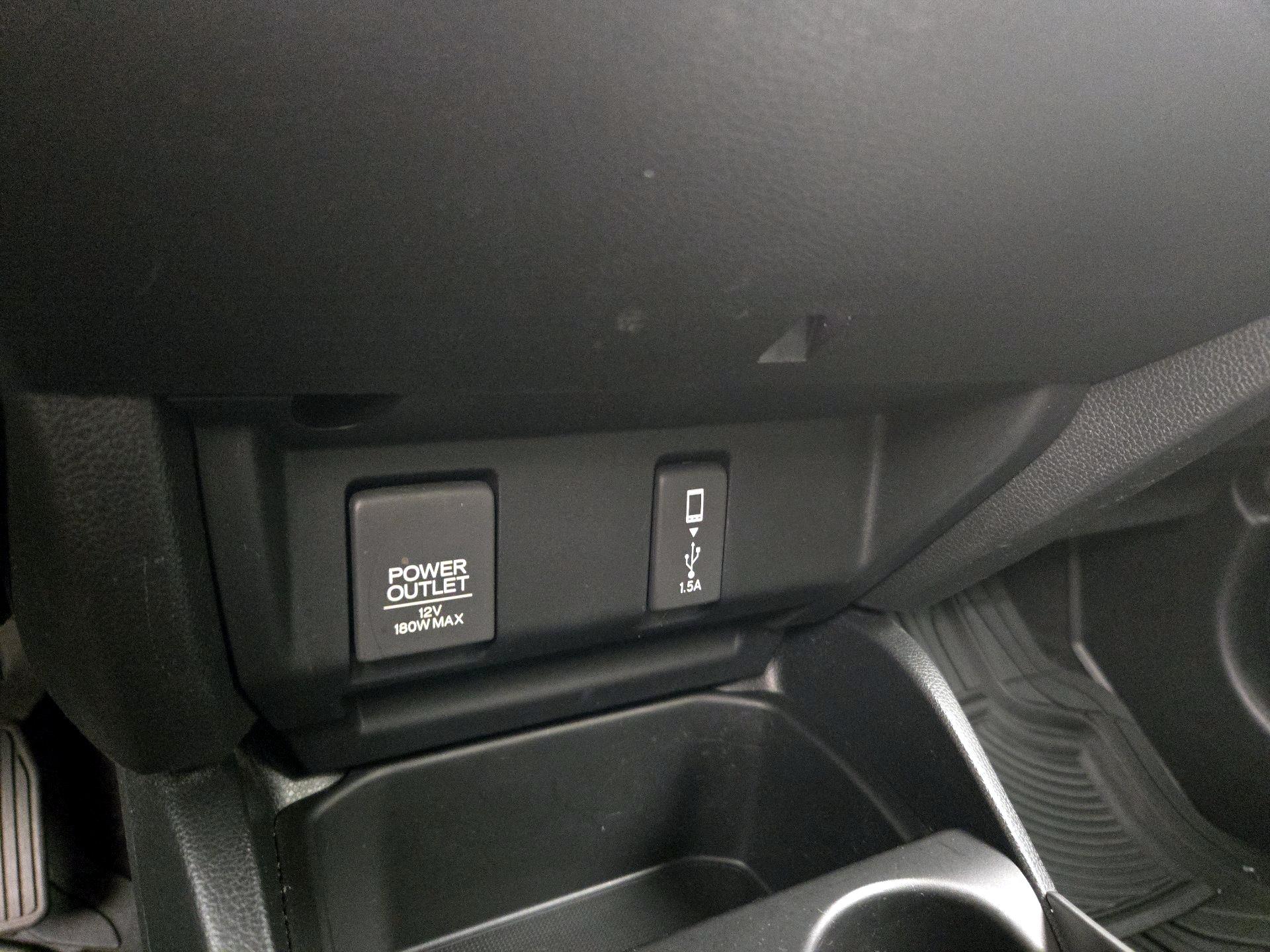 Thumbnail: 2018 Honda Fit - 18