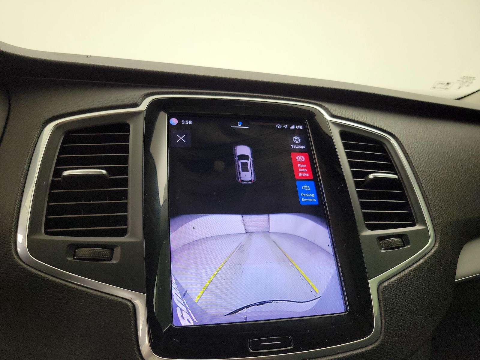 2024 Volvo XC90 Core - Photo 16