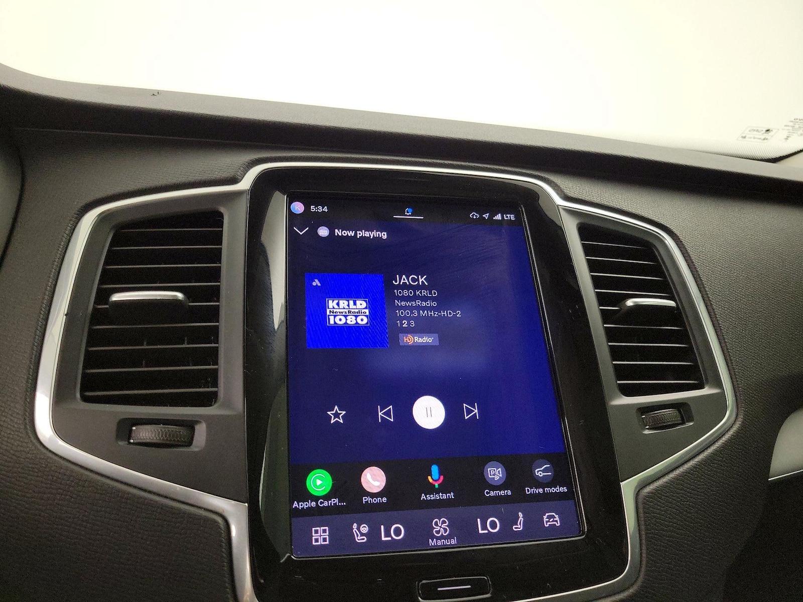 2024 Volvo XC90 Core - Photo 17