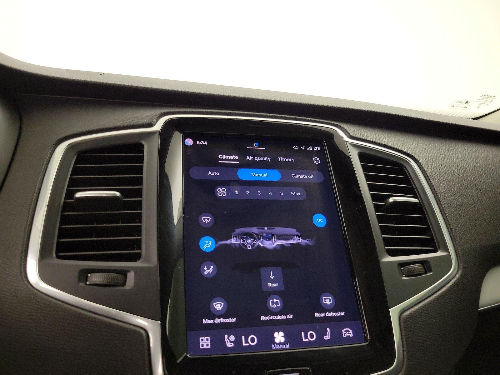 2024 Volvo XC90 Core - Photo 18