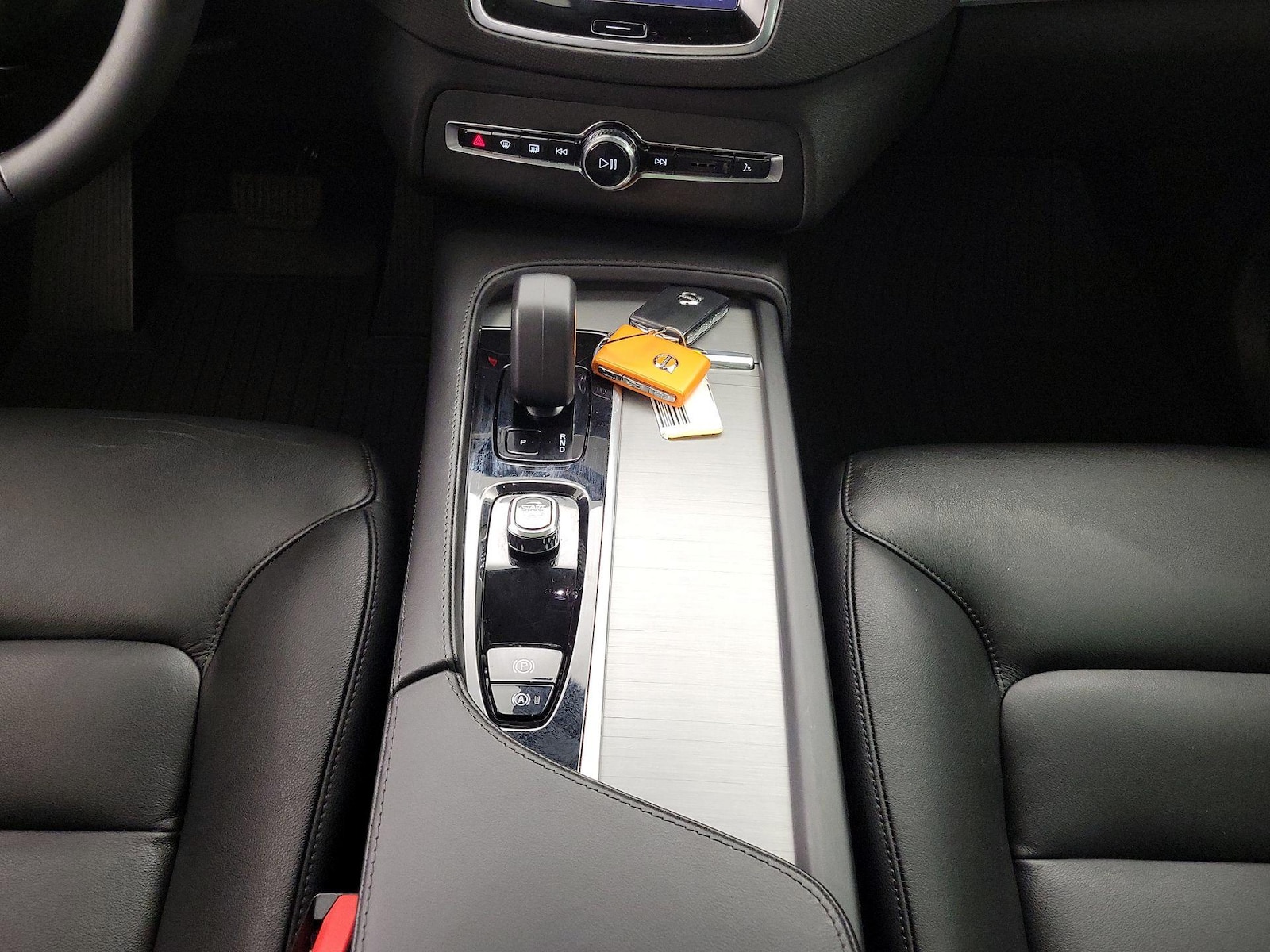 2024 Volvo XC90 Core - Photo 19