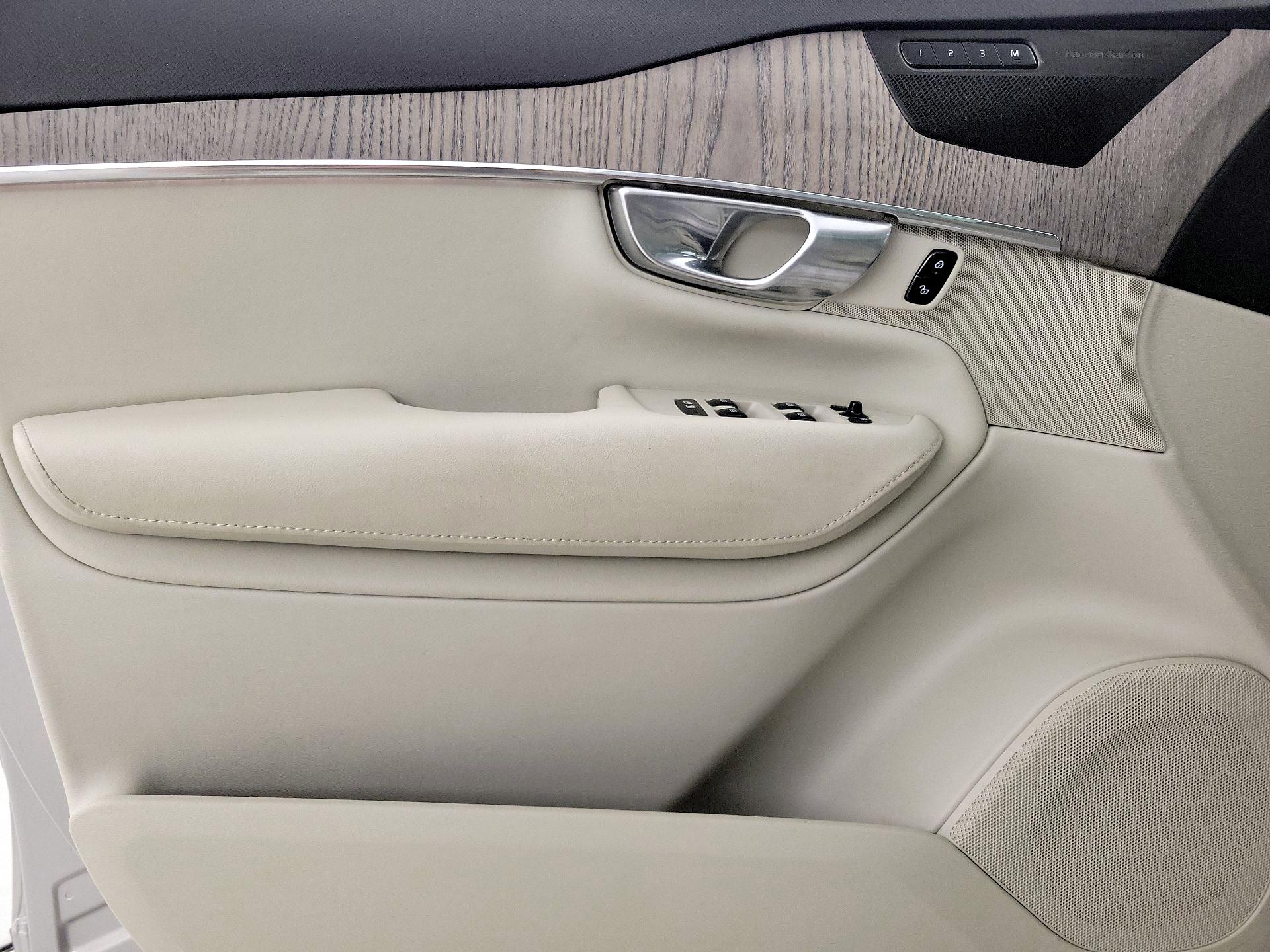 Thumbnail: 2023 Volvo XC90 - 12
