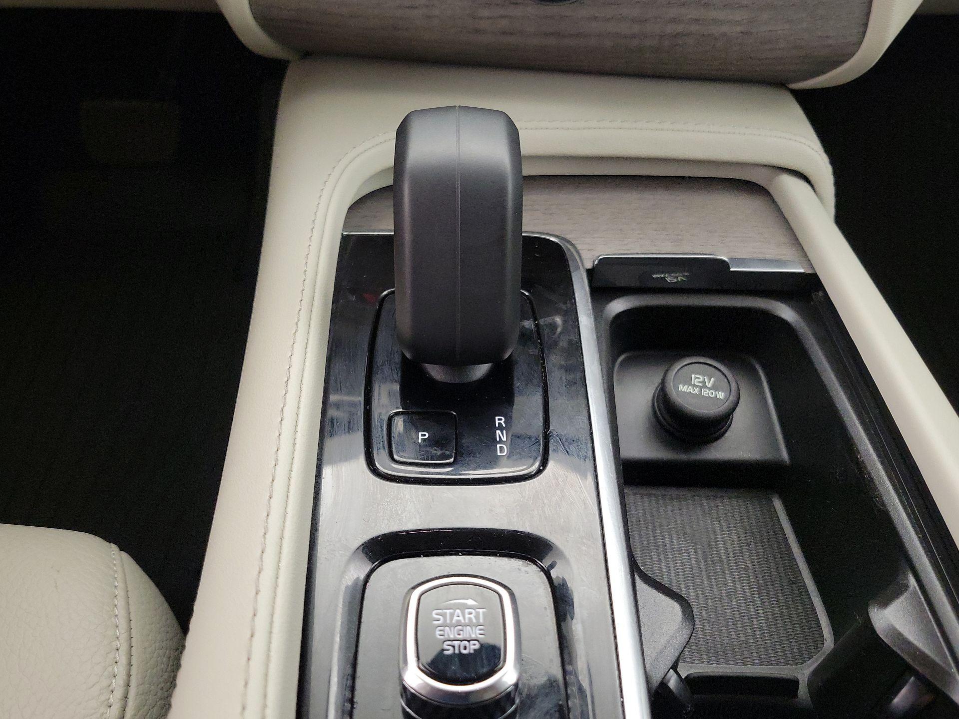 Thumbnail: 2023 Volvo XC90 - 17